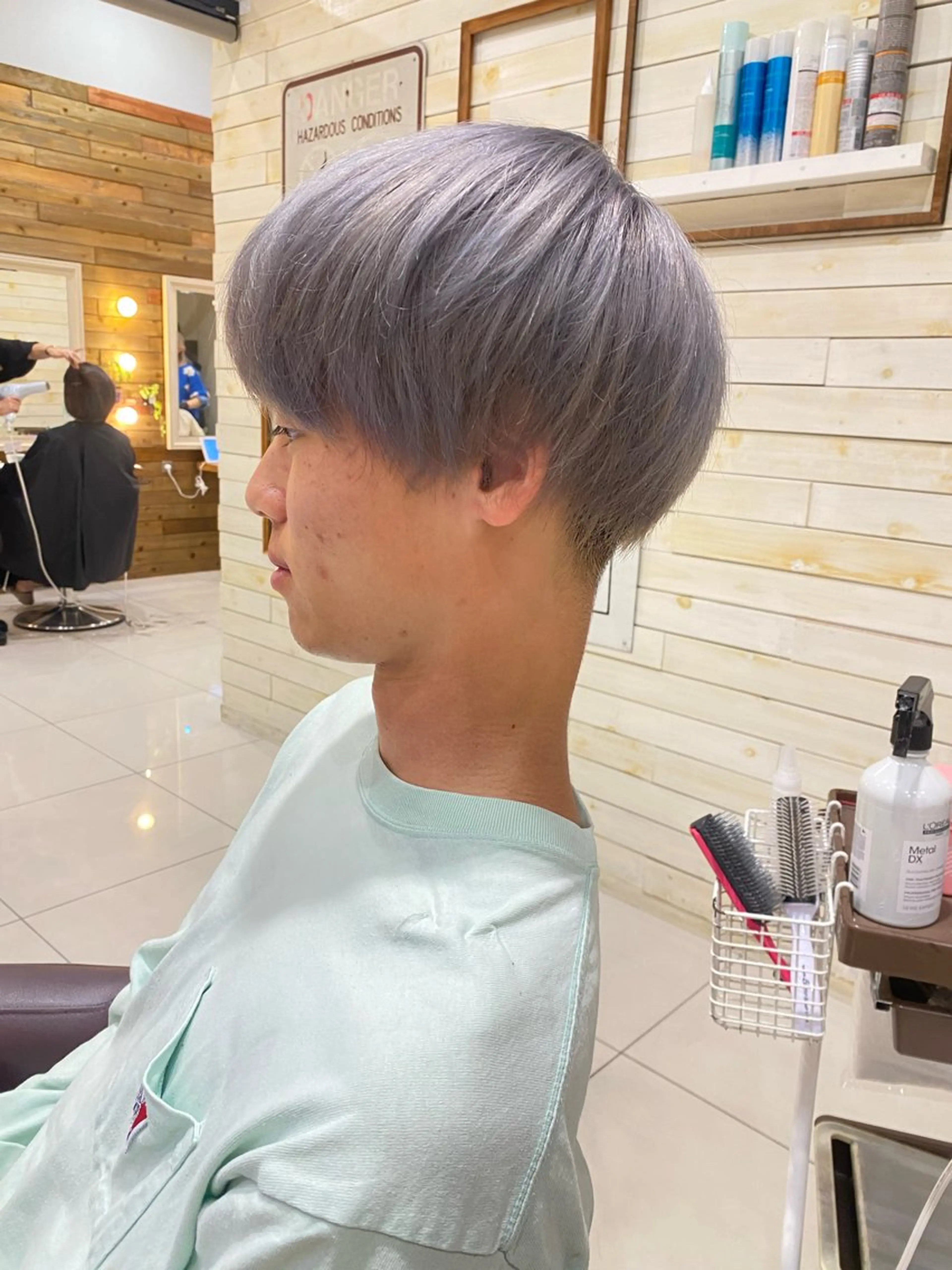 ショート カラー メンズ riho/ブリーチ/ デザインカラー/辻堂のヘアスタイル