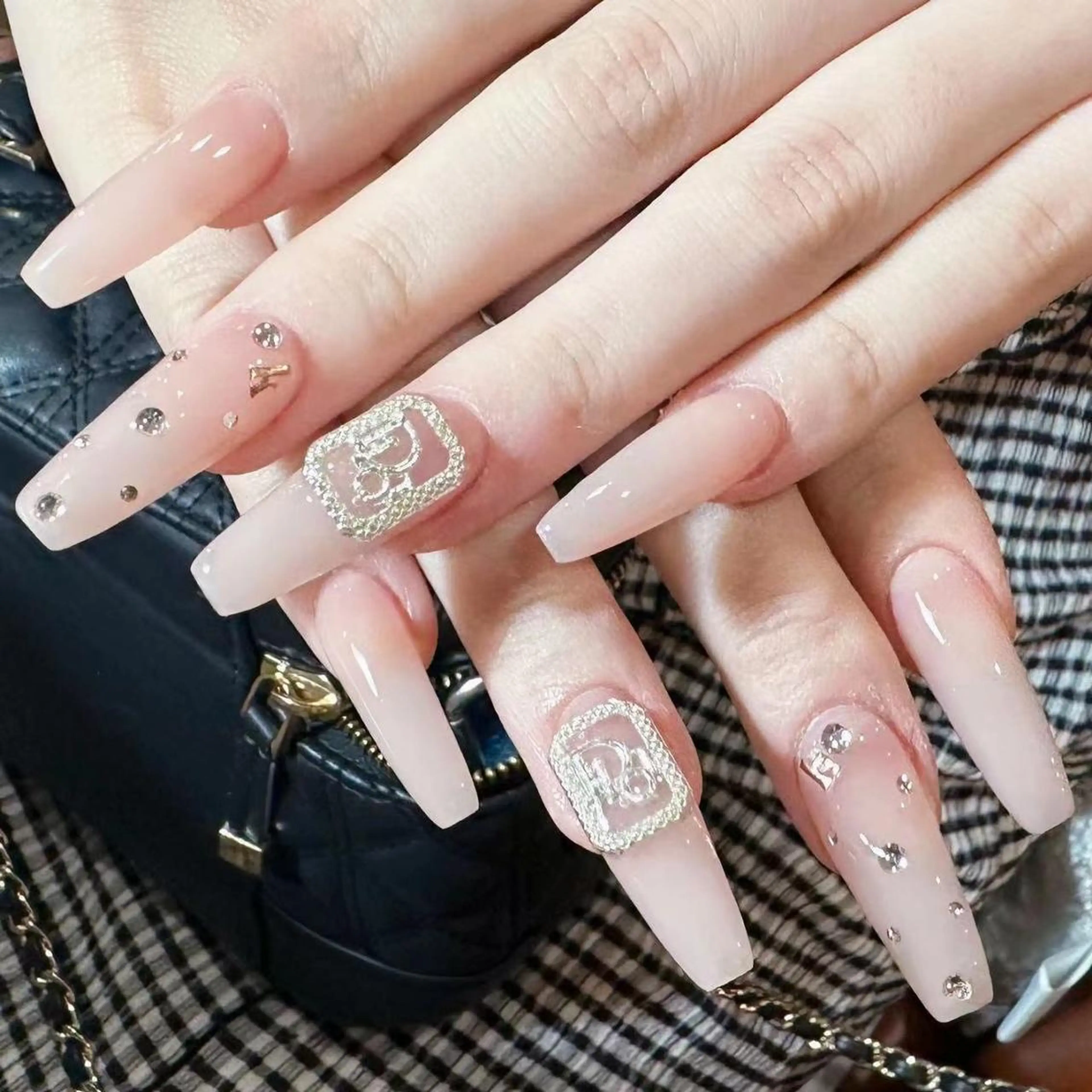 ネイル ハンドネイル フットネイル ハンドケア DEMAIN- 🌹のネイルデザイン