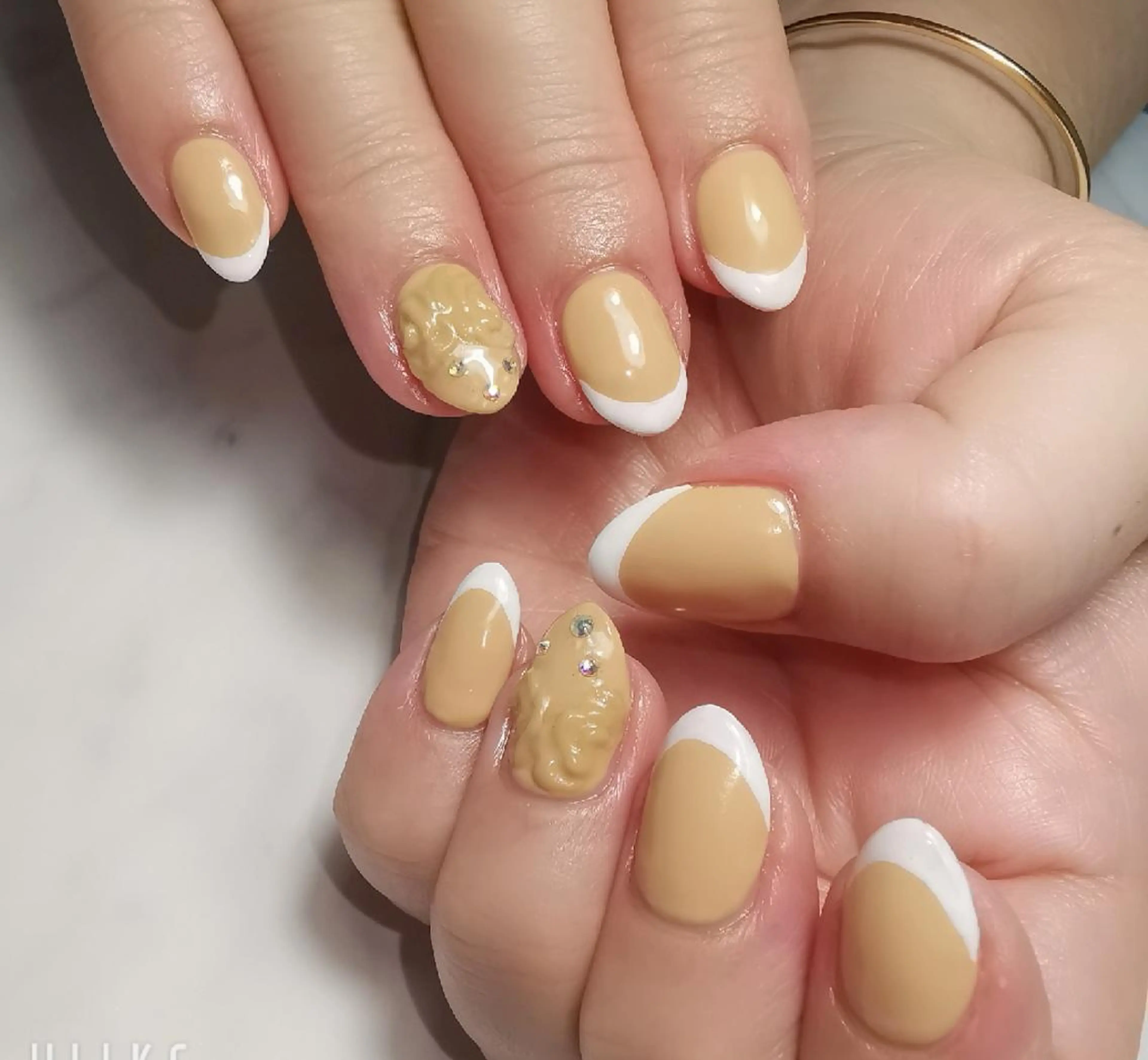 ネイル フレンチネイル ハンドネイル reve あやののネイルデザイン