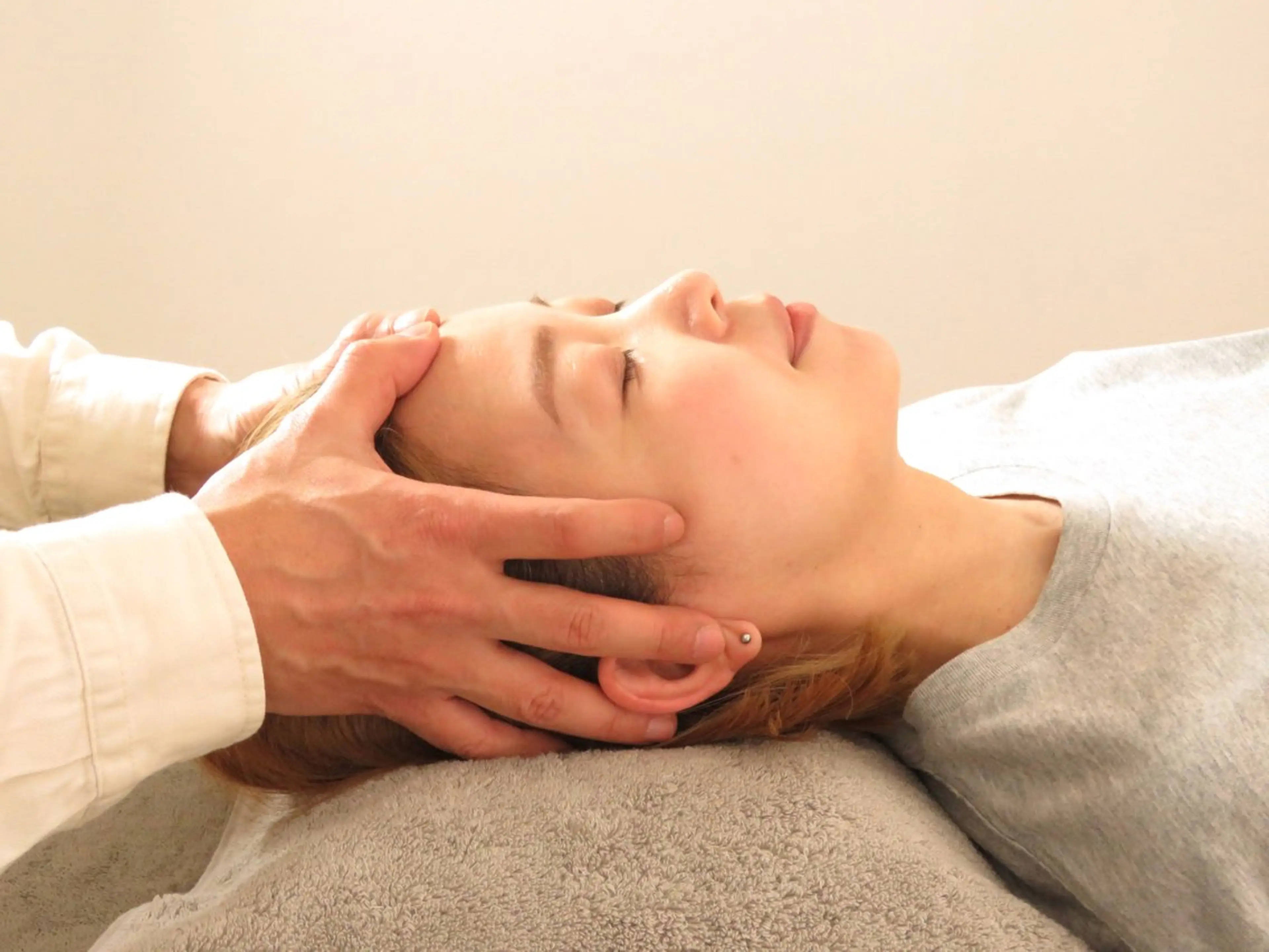 フィジカルコンディショニングサロン WHOLE  札幌円山所属・ドライヘッドスパ⭐️ 小顔矯正美容鍼✨やすのエステ・リラクイメージ