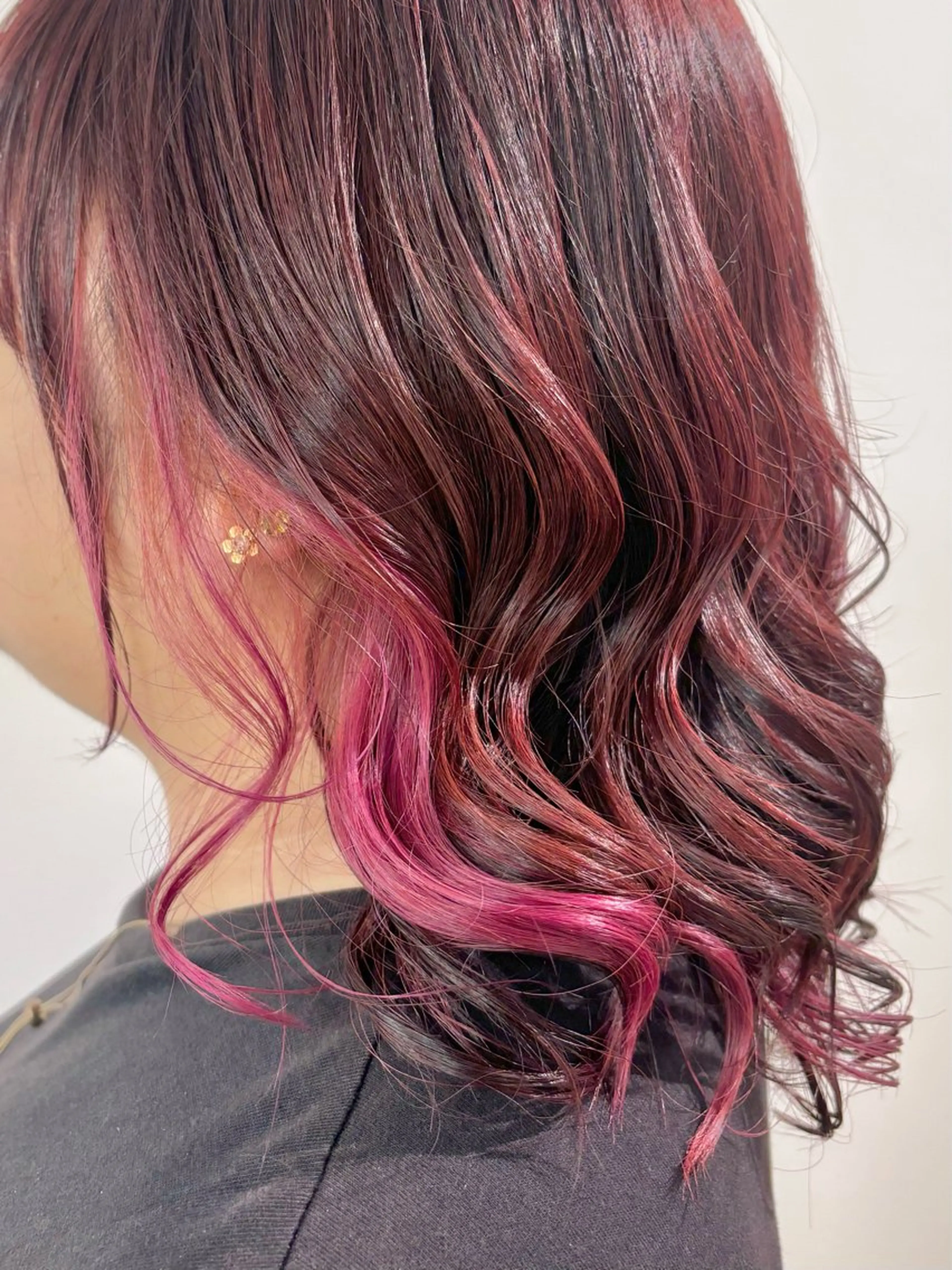 セミロング カラー 古川 琴美のヘアスタイル