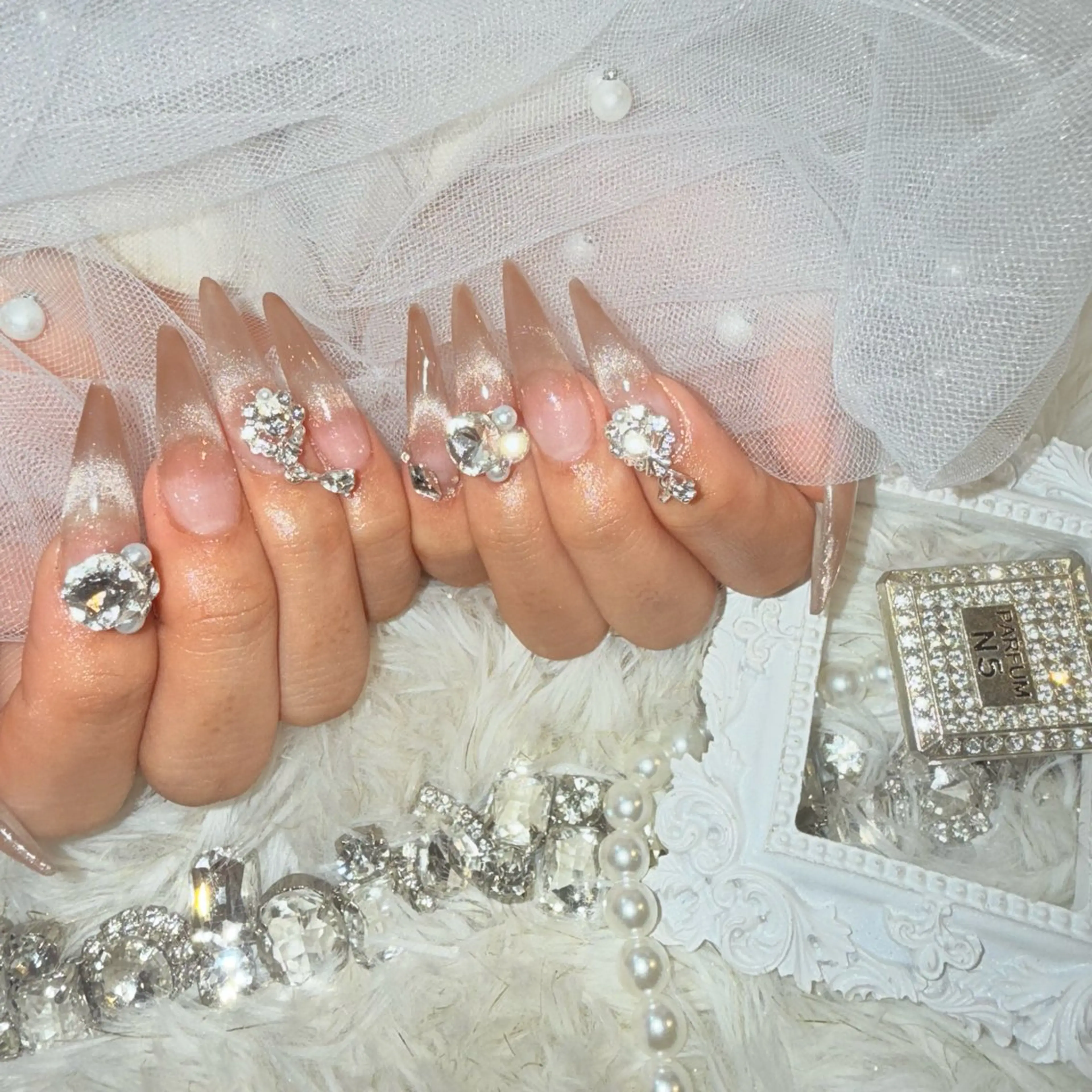 ロング MADIA所属・MADIA_ miyuのネイルデザイン