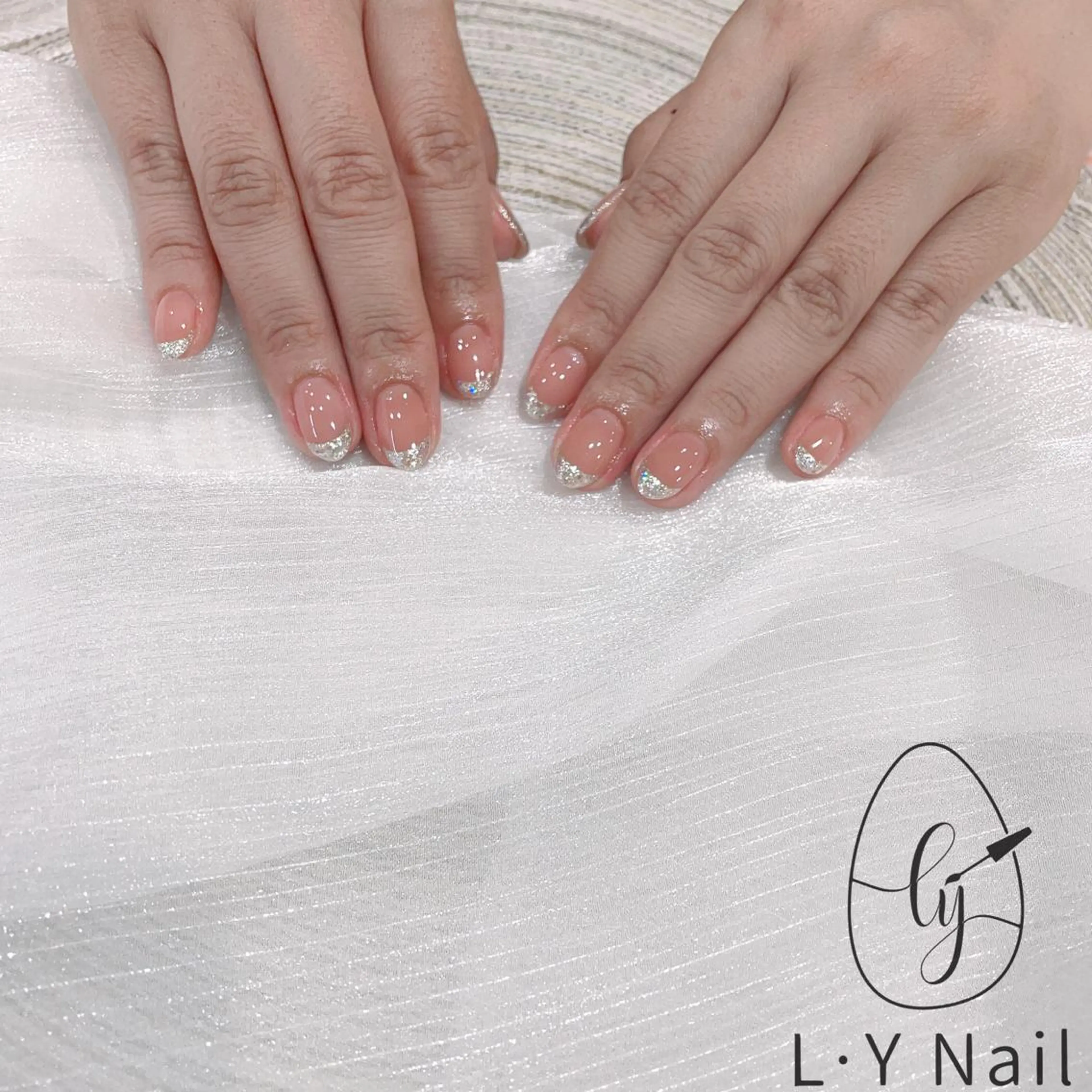 ネイル フレンチネイル ガラスフレンチ Ly nail所属・ネイルサロン Lyのネイルデザイン