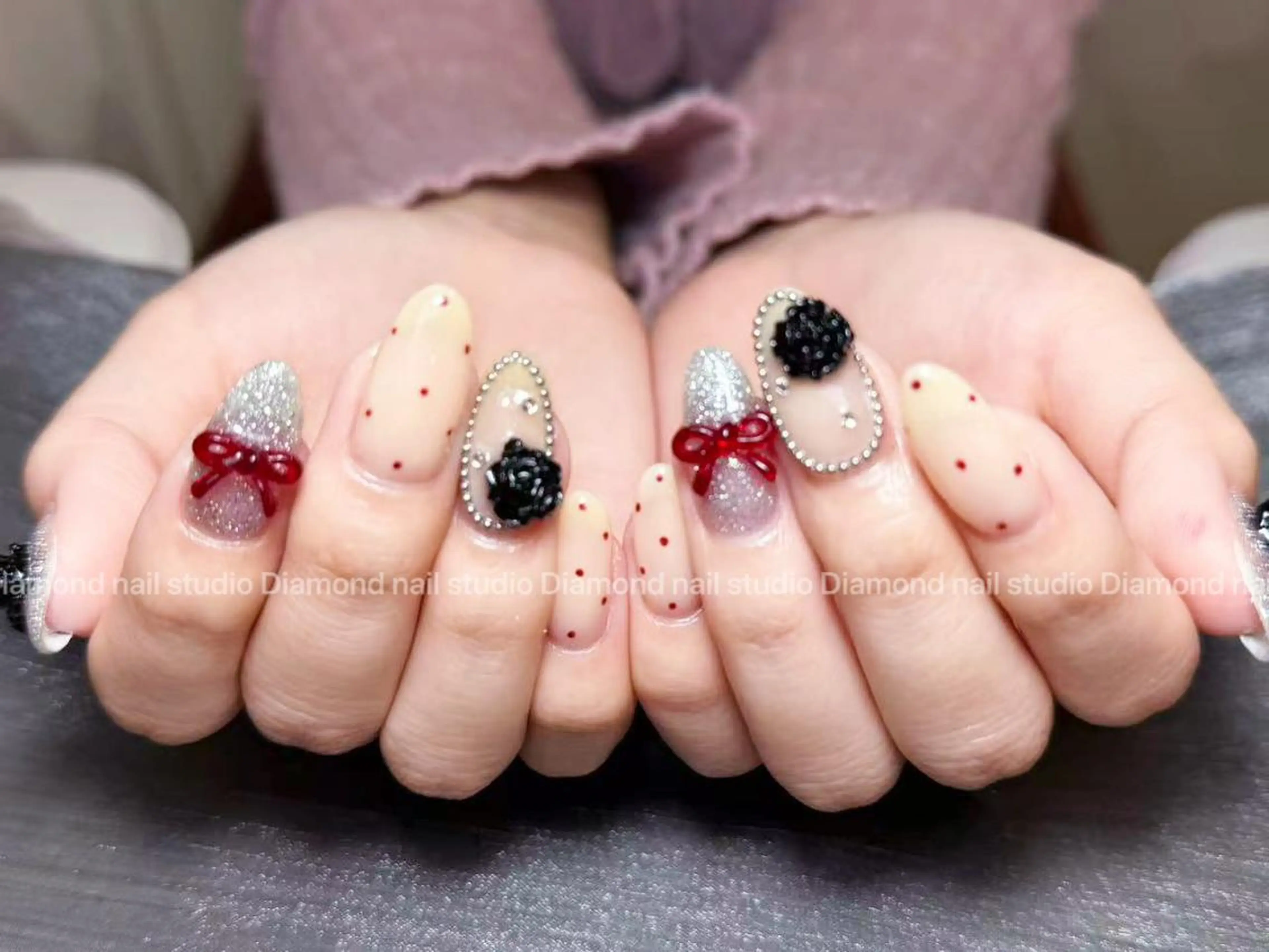ネイル アートネイル オーロラネイル ガーリー キラキラネイル 韓国ネイル ハンドネイル DIAMOND 💦のネイルデザイン