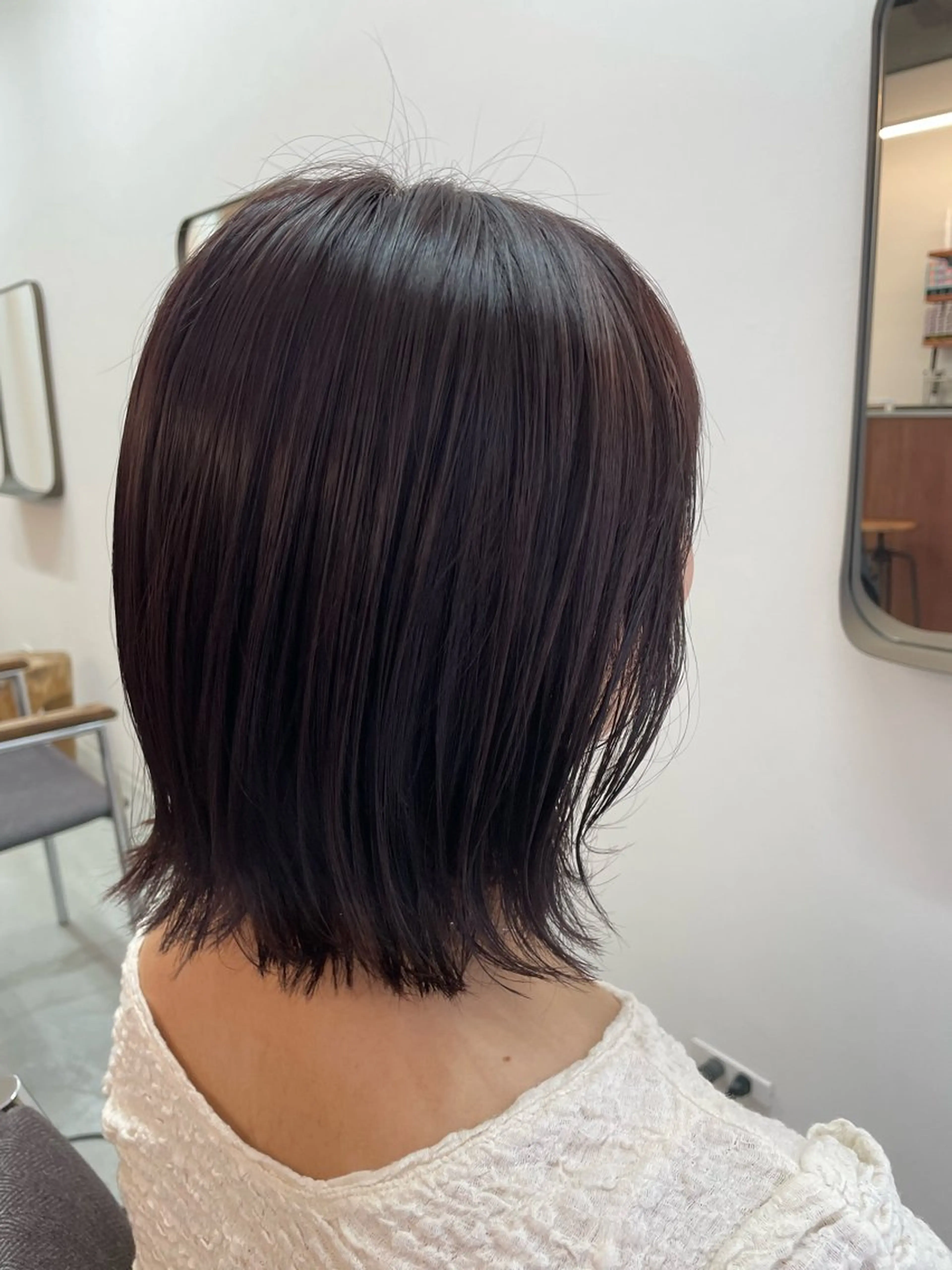 ミディアム カラー ブラウンカラー パープルカラー パープルブラウン ⛲️every 🌼 平子 歩美 ☺︎のヘアスタイル