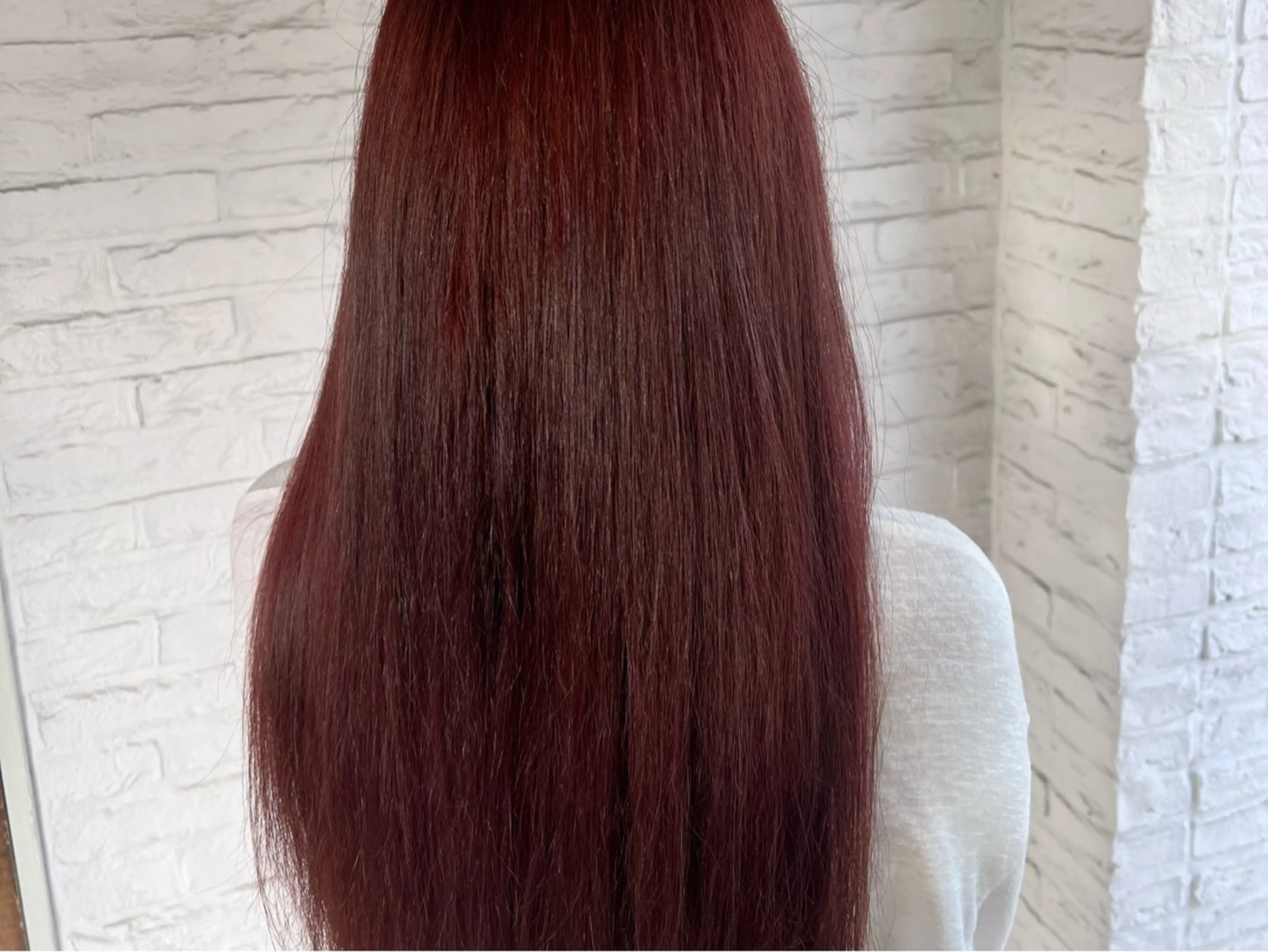 カラー 山田 愛華のヘアスタイル