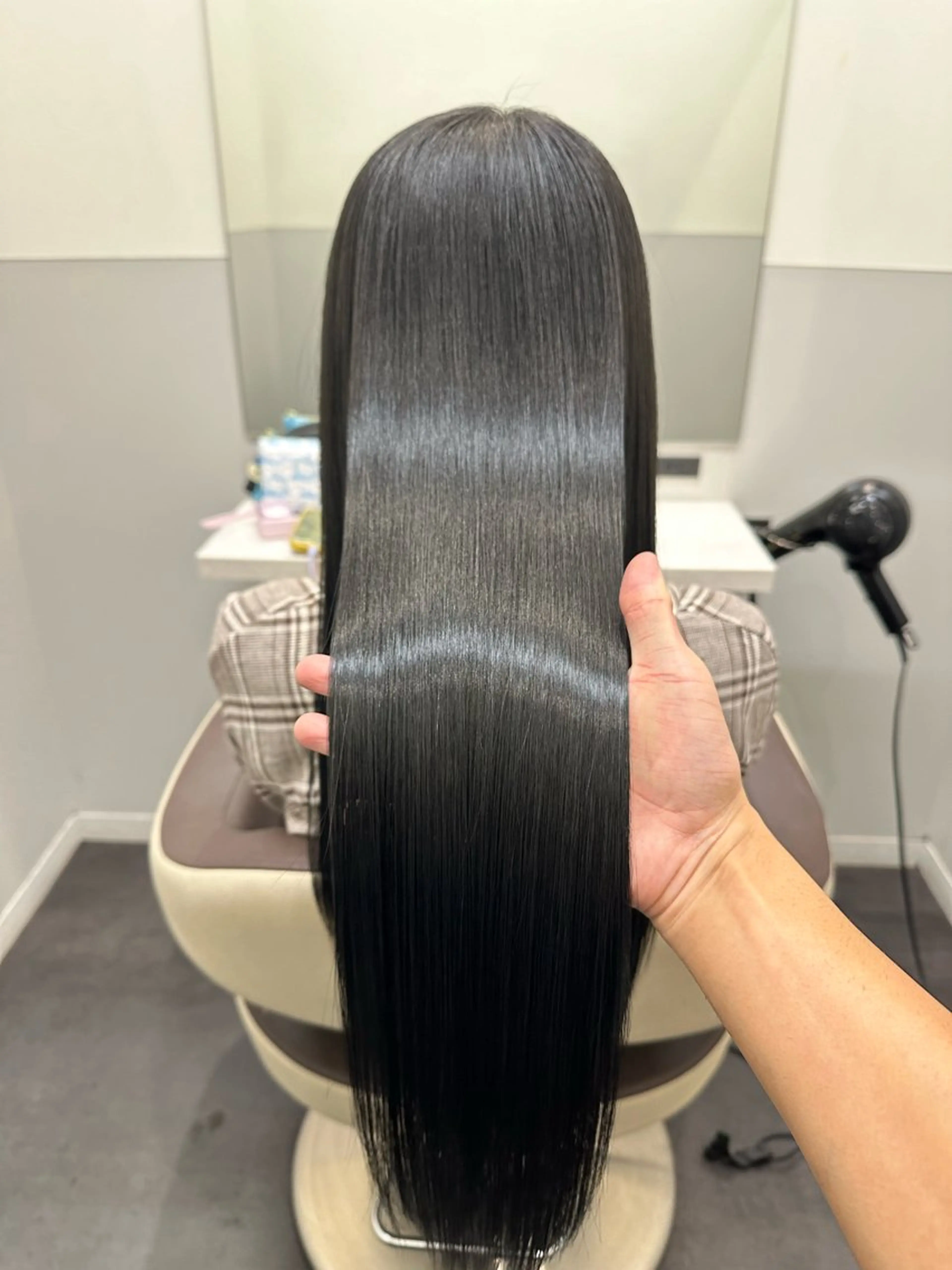 ロング カラー 髪質改善 トリートメント 酸熱トリートメント カット ヘアカラー トリートメント 【レイヤー/韓国風 /髪質改善】RINのヘアスタイル