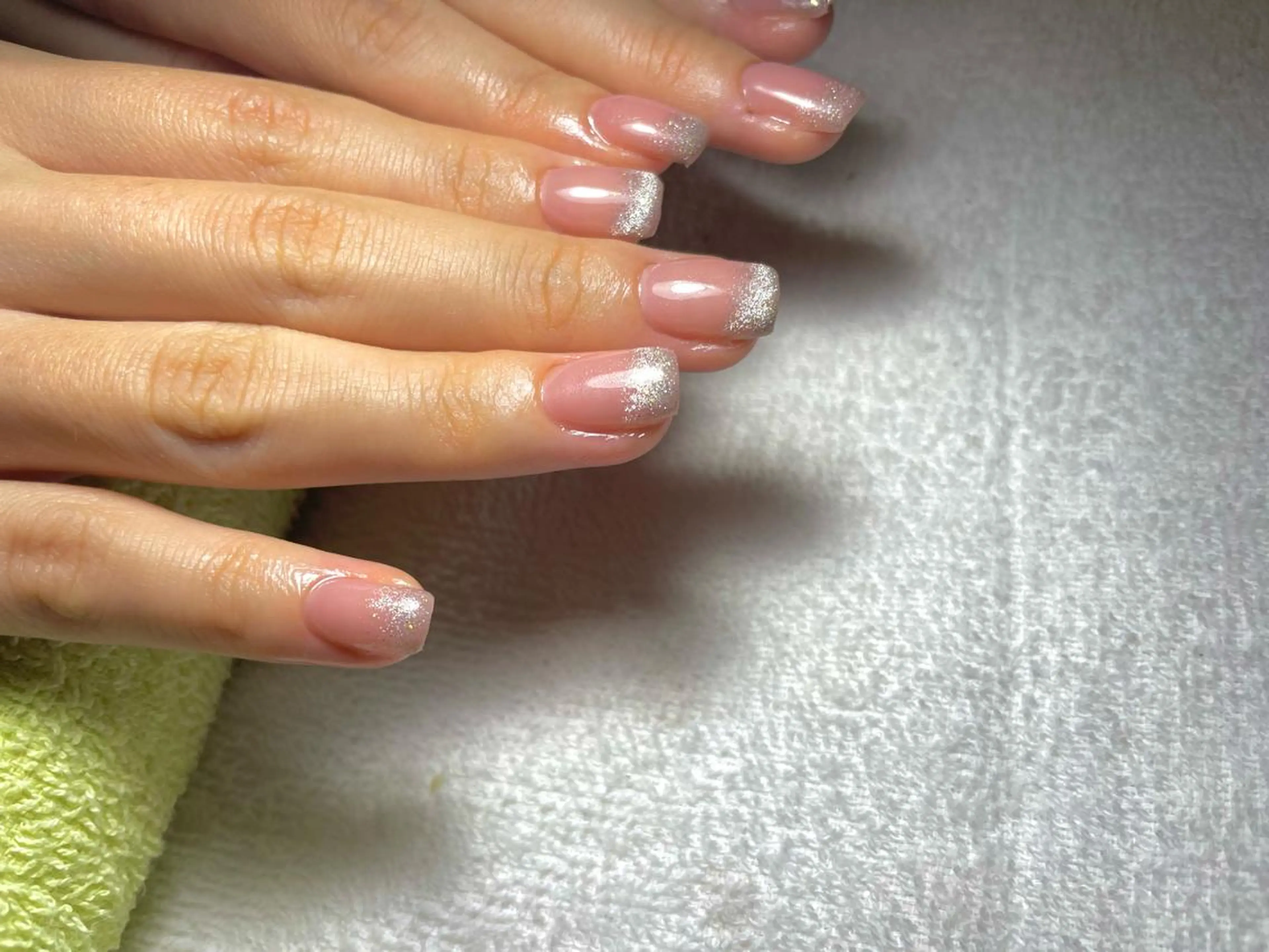 ネイル グラデーション 氷ネイル・うるうるネイル キラキラネイル マグネットネイル ニュアンスネイル Ri-e's nailのネイルデザイン