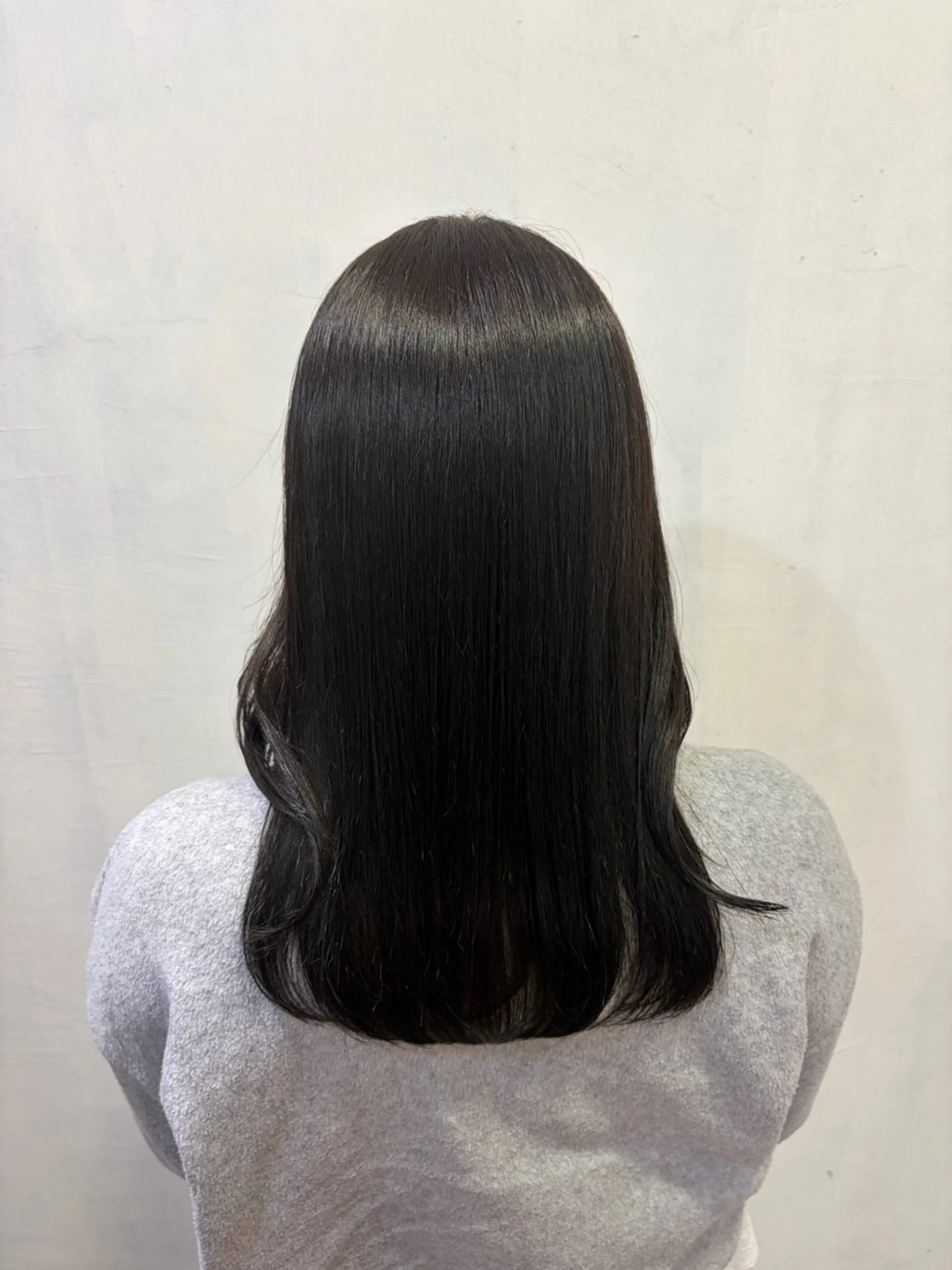 セミロング カラー 透明感カラー グレージュ カット ヘアカラー トリートメント 髪質改善特化🥣🫧 天神美容室のヘアスタイル