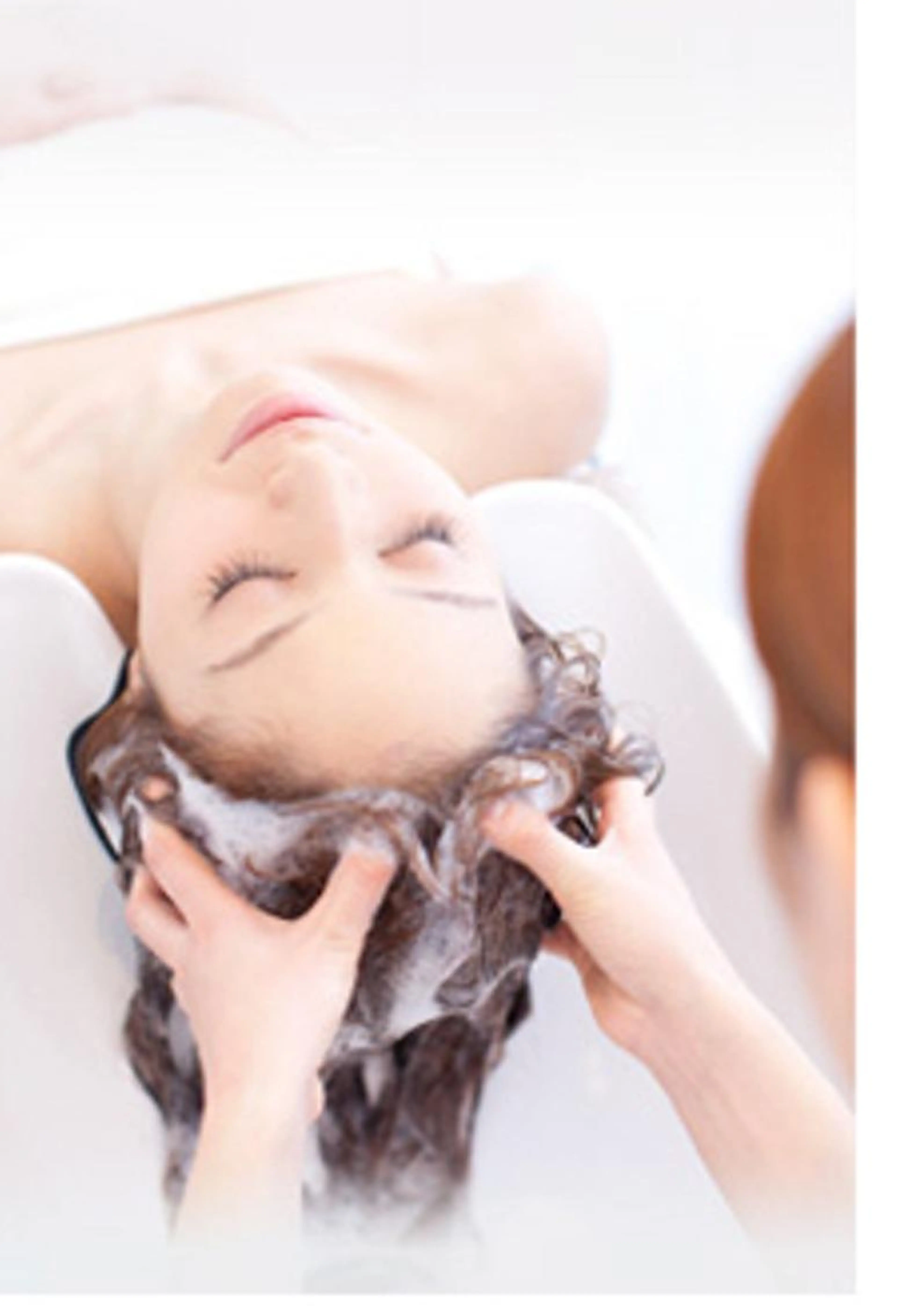 《頭皮＆髪 Wケア》高濃度炭酸クリームヘッドスパ(10分)＆コタトリートメントコース✂︎ (何度でも利用可○)の写真