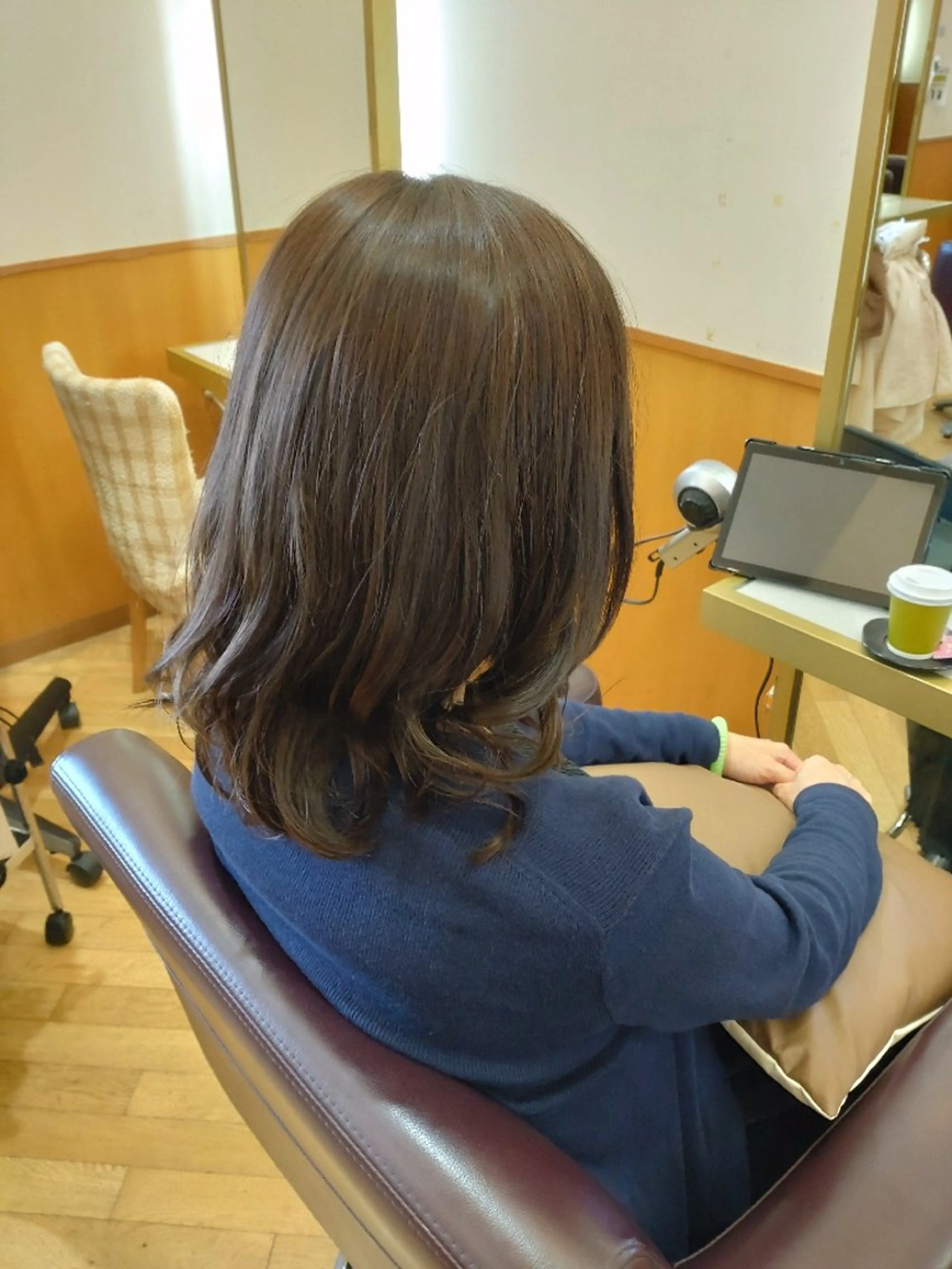 ミディアム 仮屋 敬介のヘアスタイル