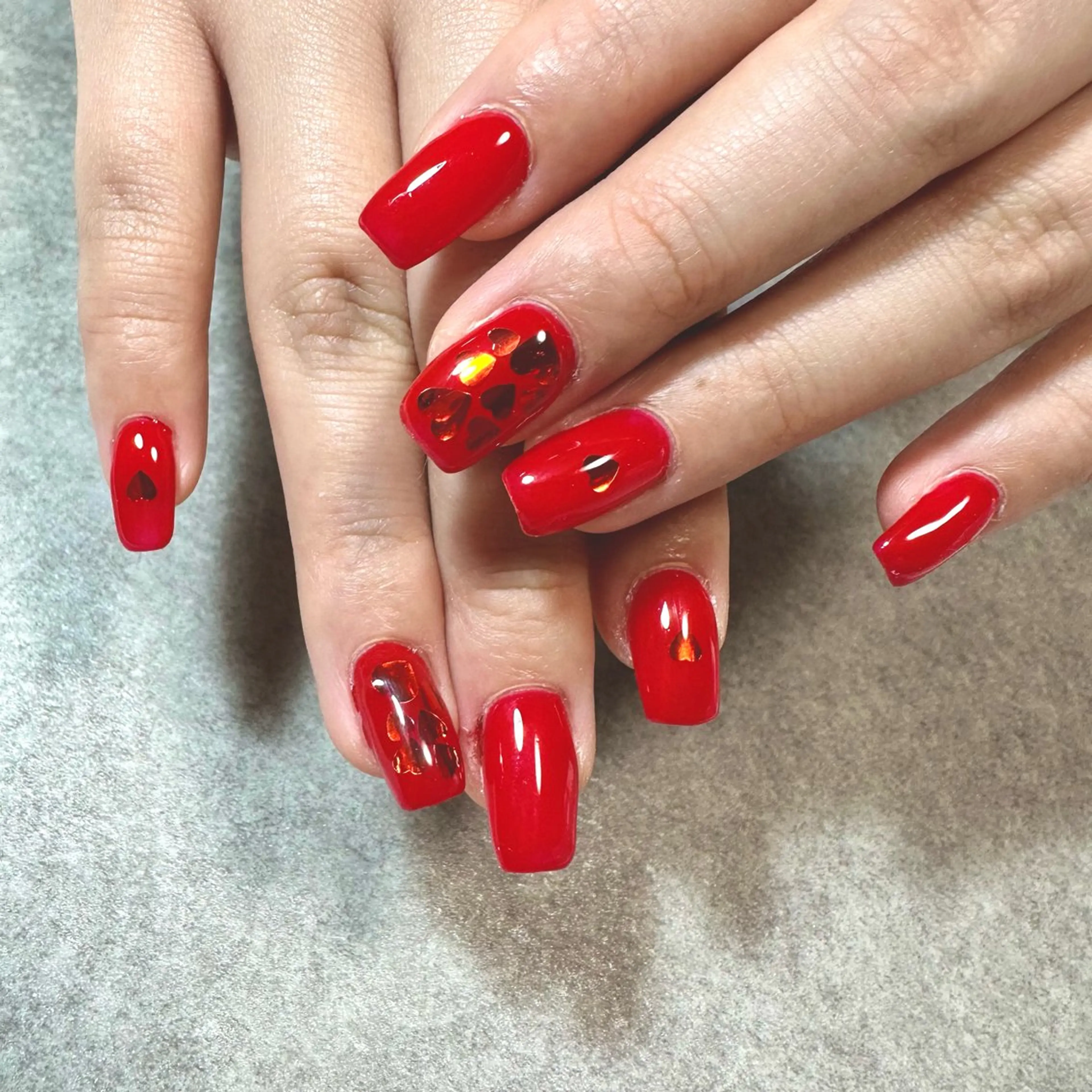 ネイル ハート 赤色 バレンタイン T Kのネイルデザイン