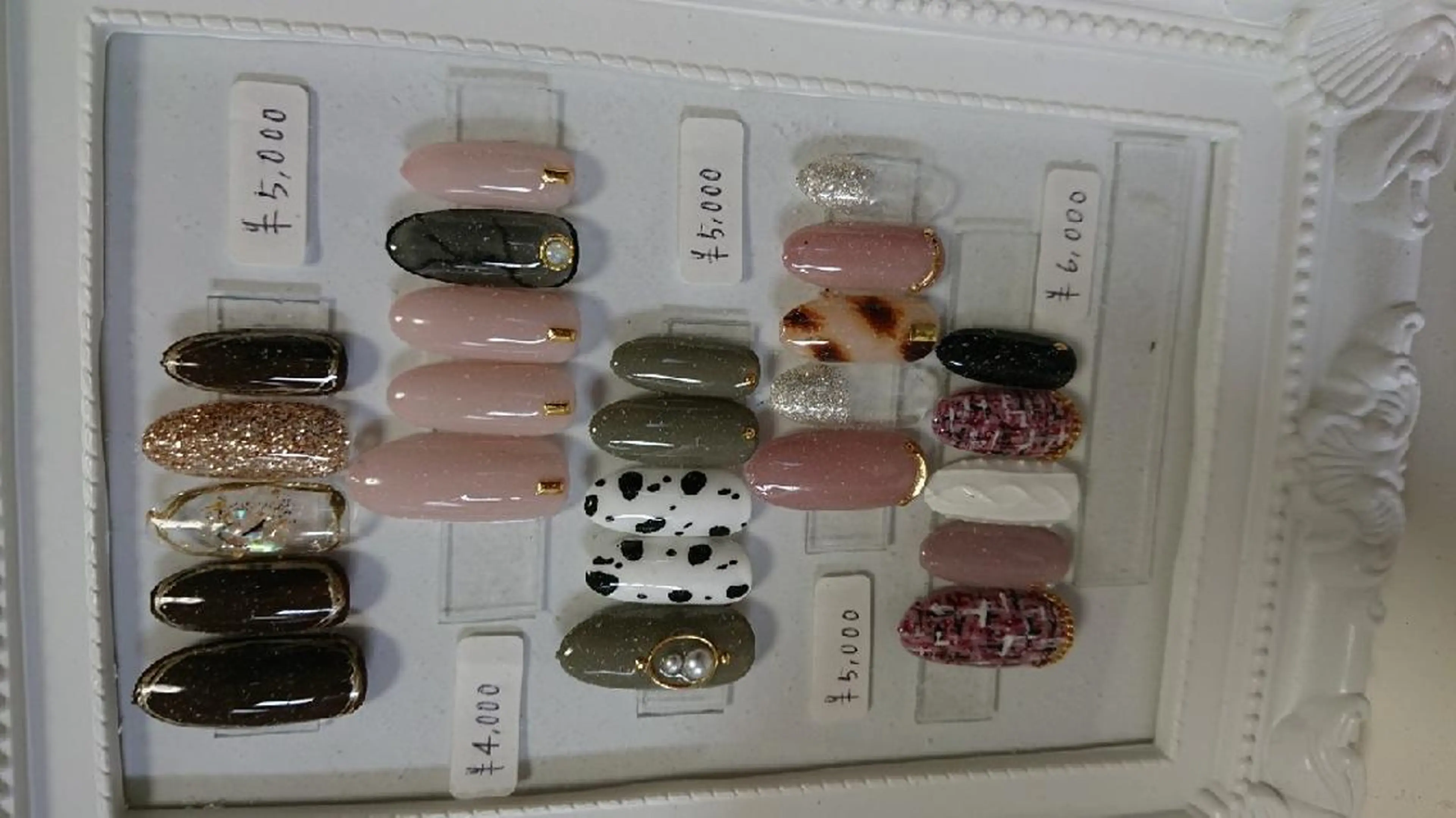 ネイル 鈴木 なつきのネイルデザイン