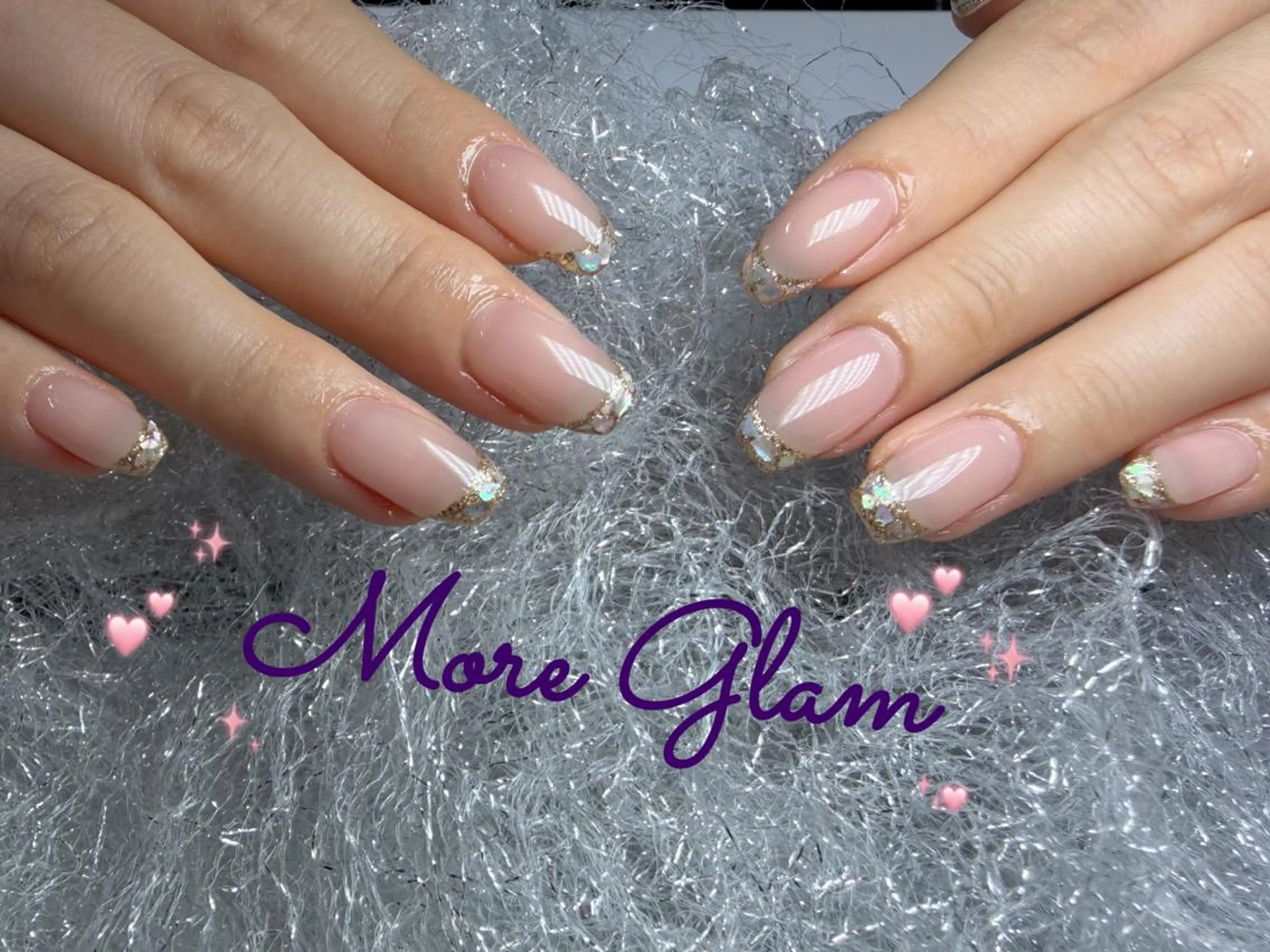 ネイル 長さ出し フットネイル フレンチネイル ジェルネイル ガラスフレンチ More Glam 池袋東口店のネイルデザイン