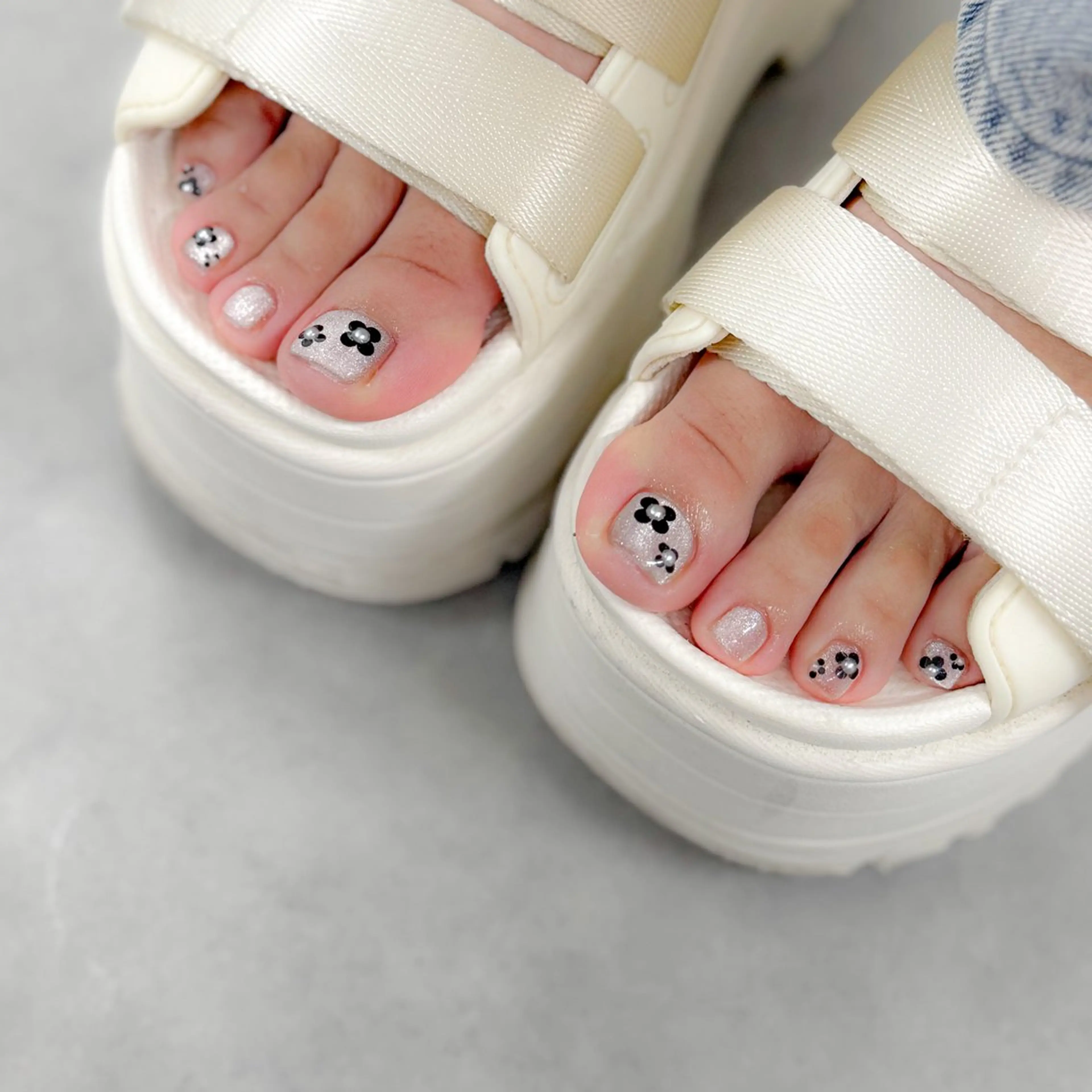 ネイル y’s beauty 梅田店所属・y’s beauty 梅田店のネイルデザイン