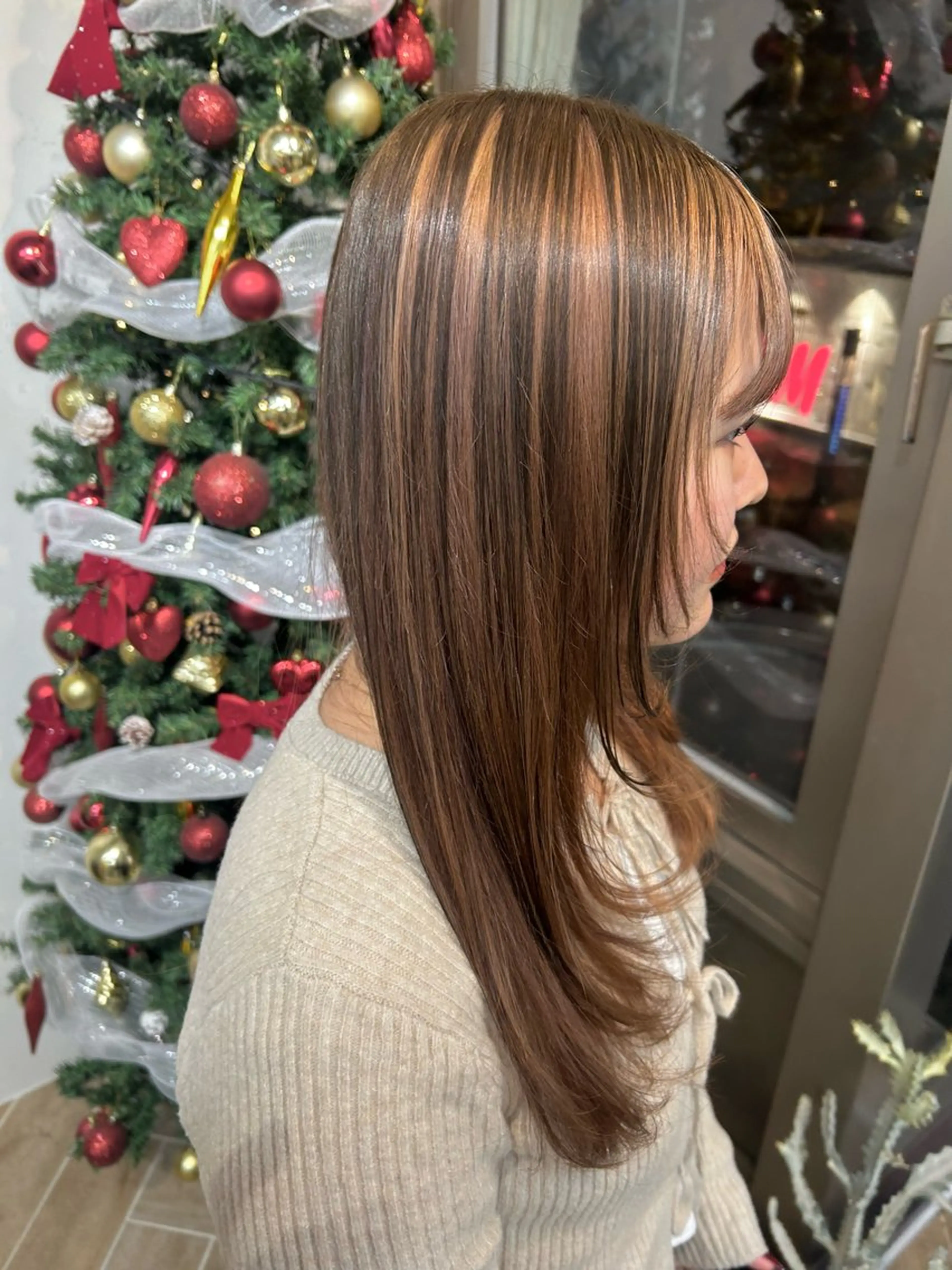 カラー ヘアカラー トリートメント ベージュ/ダブルカラ ー/新潟駅/青柳萌果のヘアスタイル