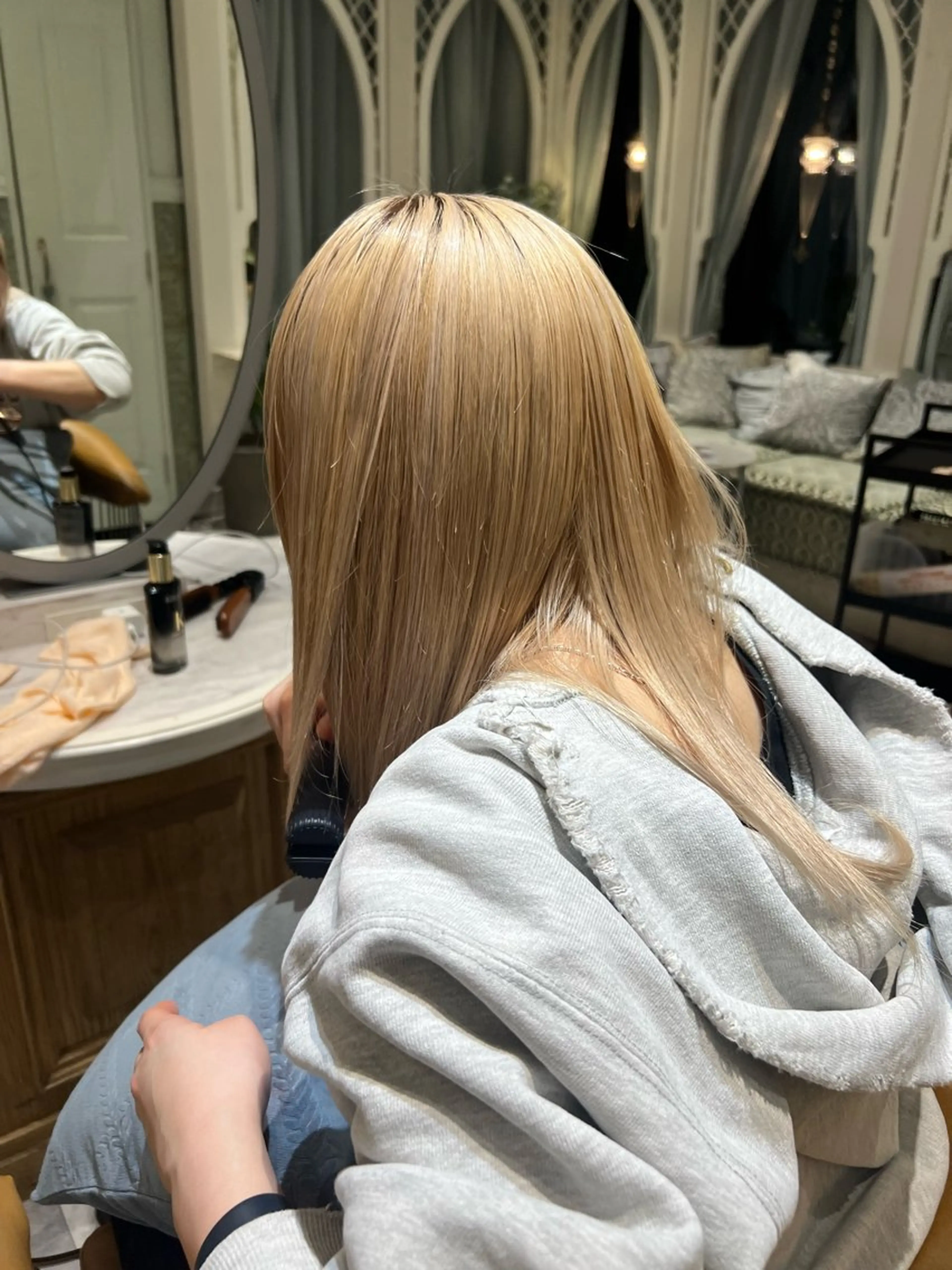 ミディアム 服部大地/ブリーチ 無しWカラー髪質改善のヘアスタイル