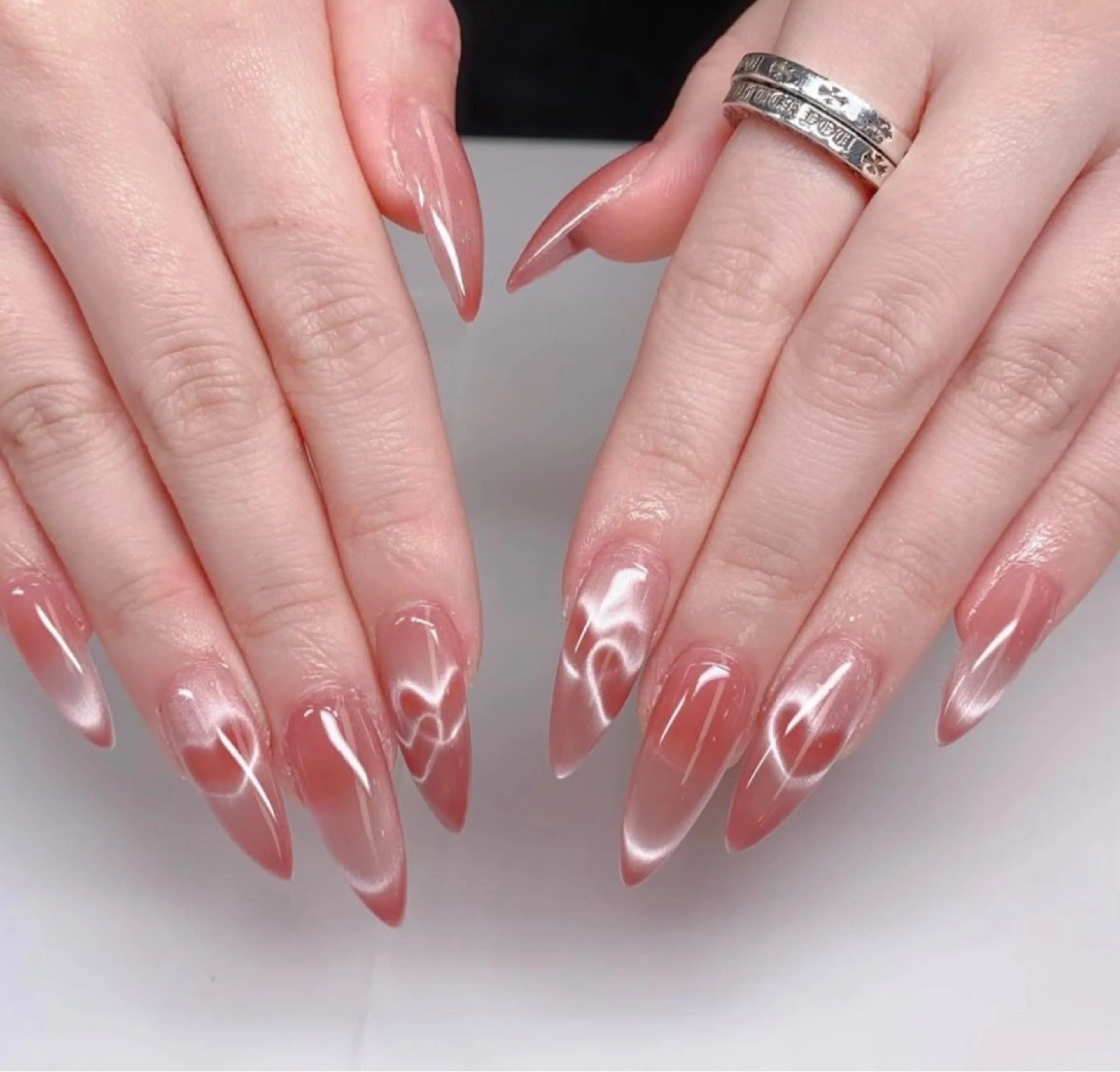 ネイル オーロラネイル チークネイル 長さ出し フットネイル フレンチネイル ハンドネイル Lee Nails チップ長さだし専門店のネイルデザイン