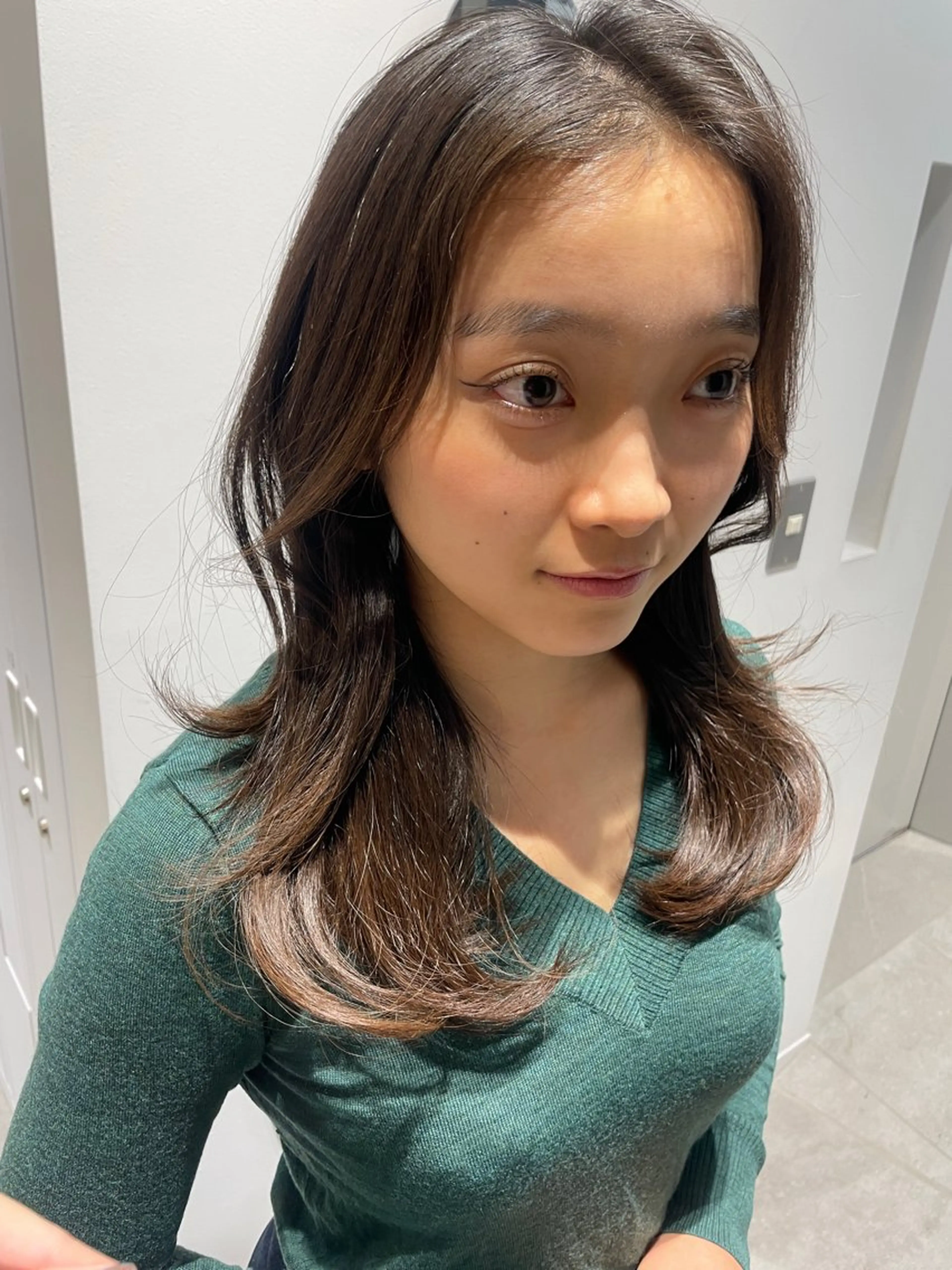 セミロング カット 🪽艶感× hair ｜kazaneのヘアスタイル