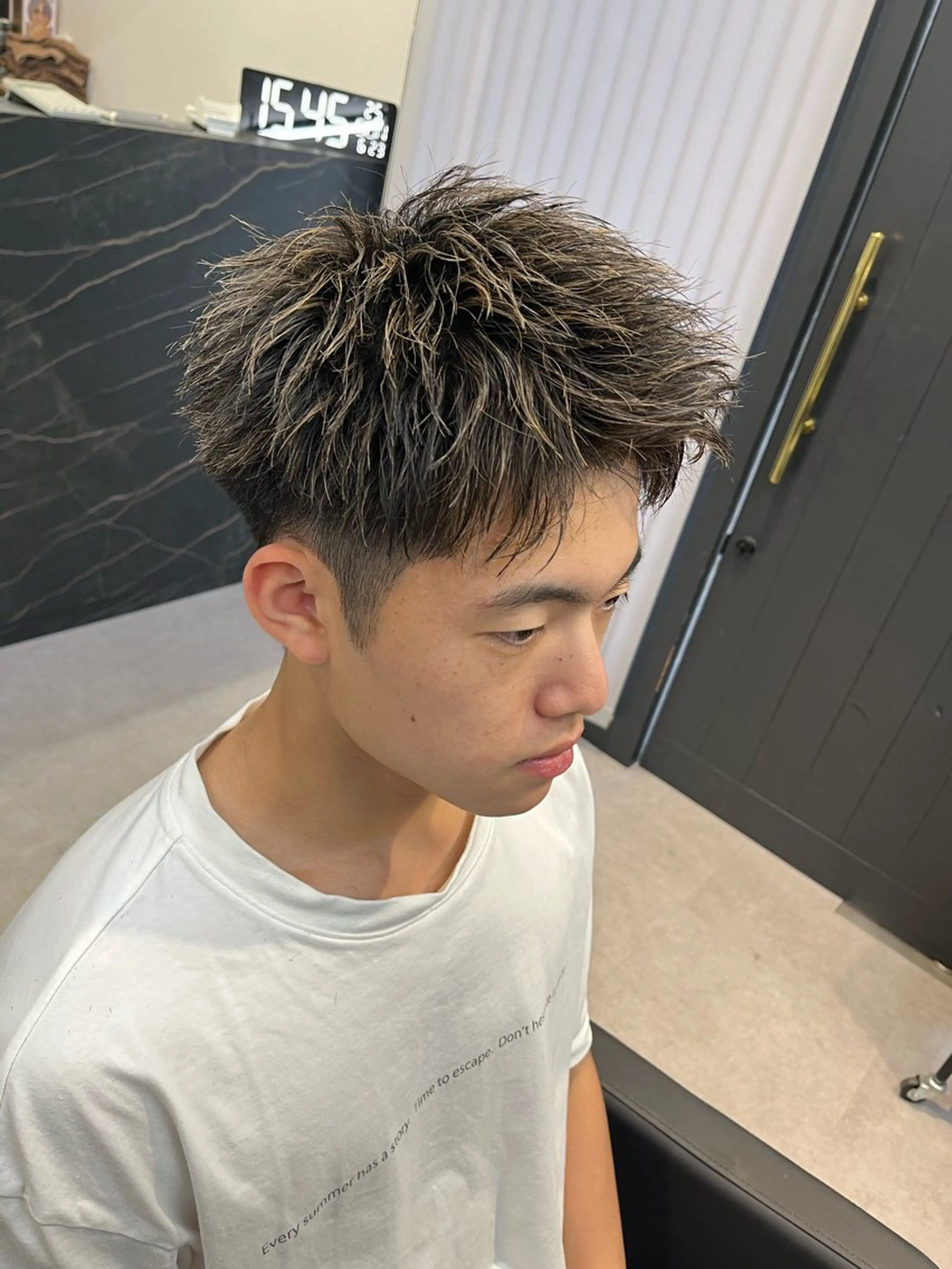 ショート カラー ヘアアレンジ メンズ メンズメッシュ メッシュ カット ヘアカラー ヘアセット men'slapis YUTOのヘアスタイル