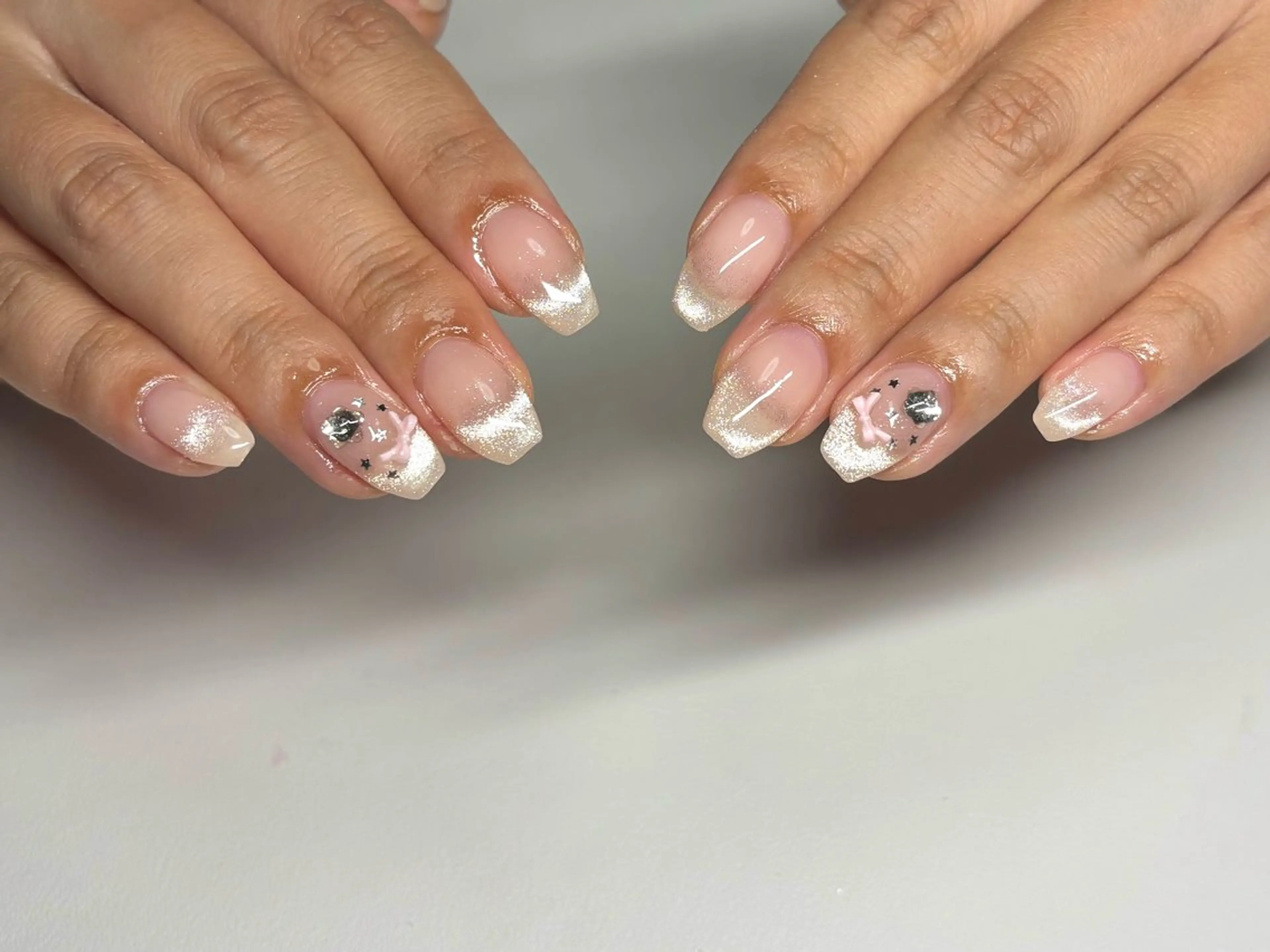 ネイル フレンチネイル マグネットネイル マグネットフレンチ ハンドネイル nayu nailのネイルデザイン