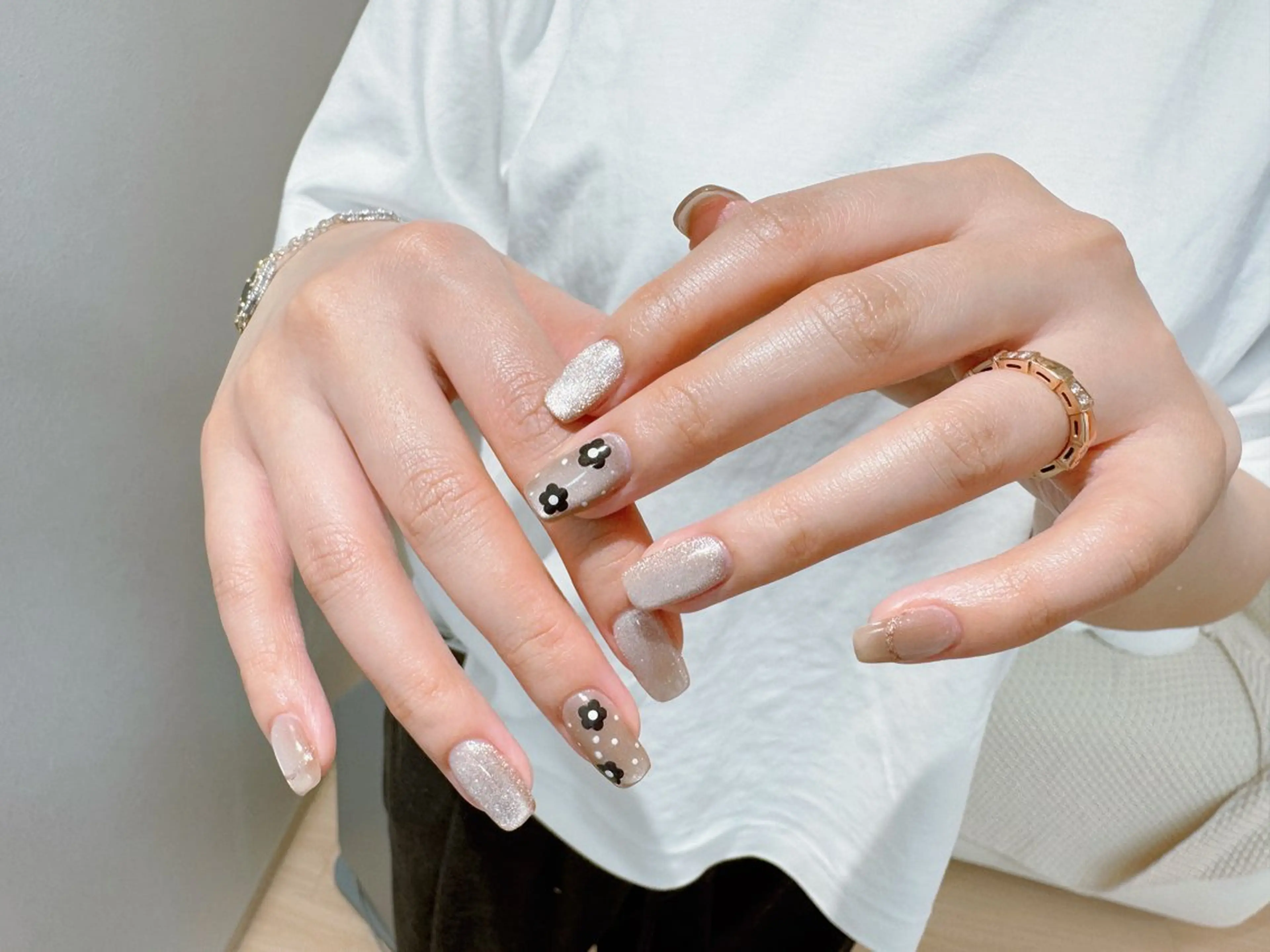 ネイル オーロラネイル 長さ出し フレンチネイル ジェルネイル 韓国ネイル ハンドネイル Hi nail 【ハイネイル】池袋のネイルデザイン