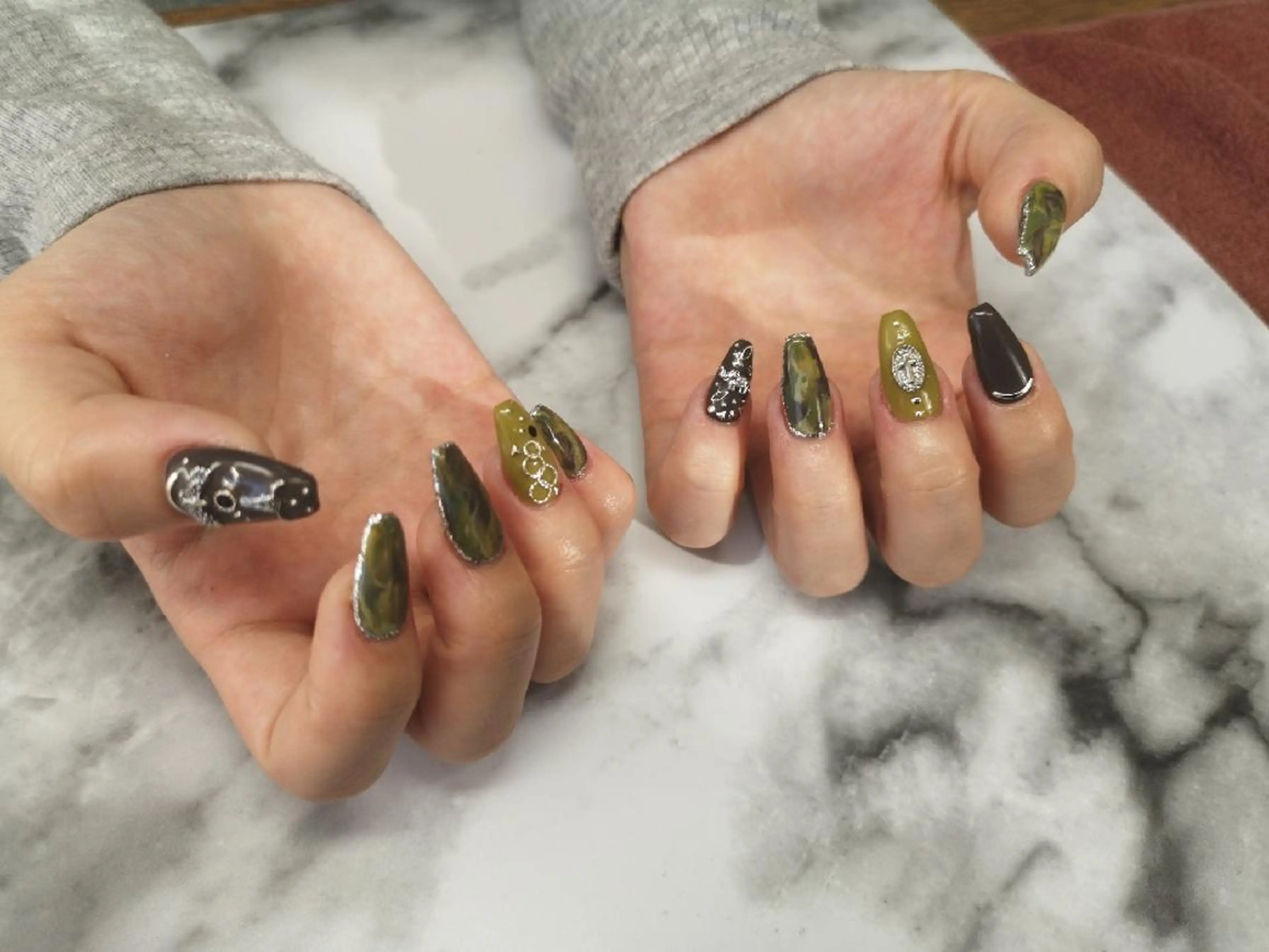 ネイル ハンドネイル 石渡 美弥のネイルデザイン