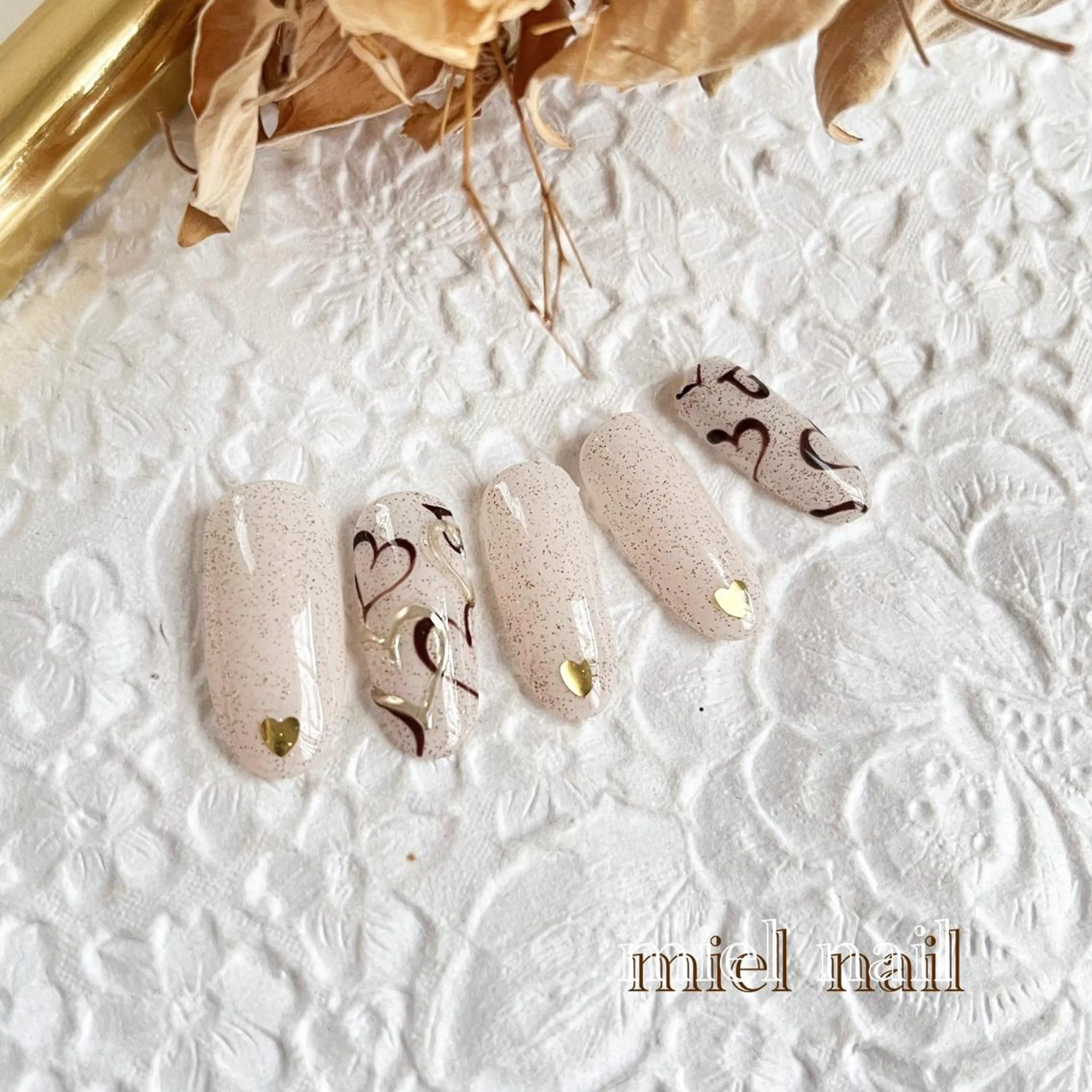 ネイル ハート ミラーネイル バレンタイン ハンドネイル miel nailのネイルデザイン