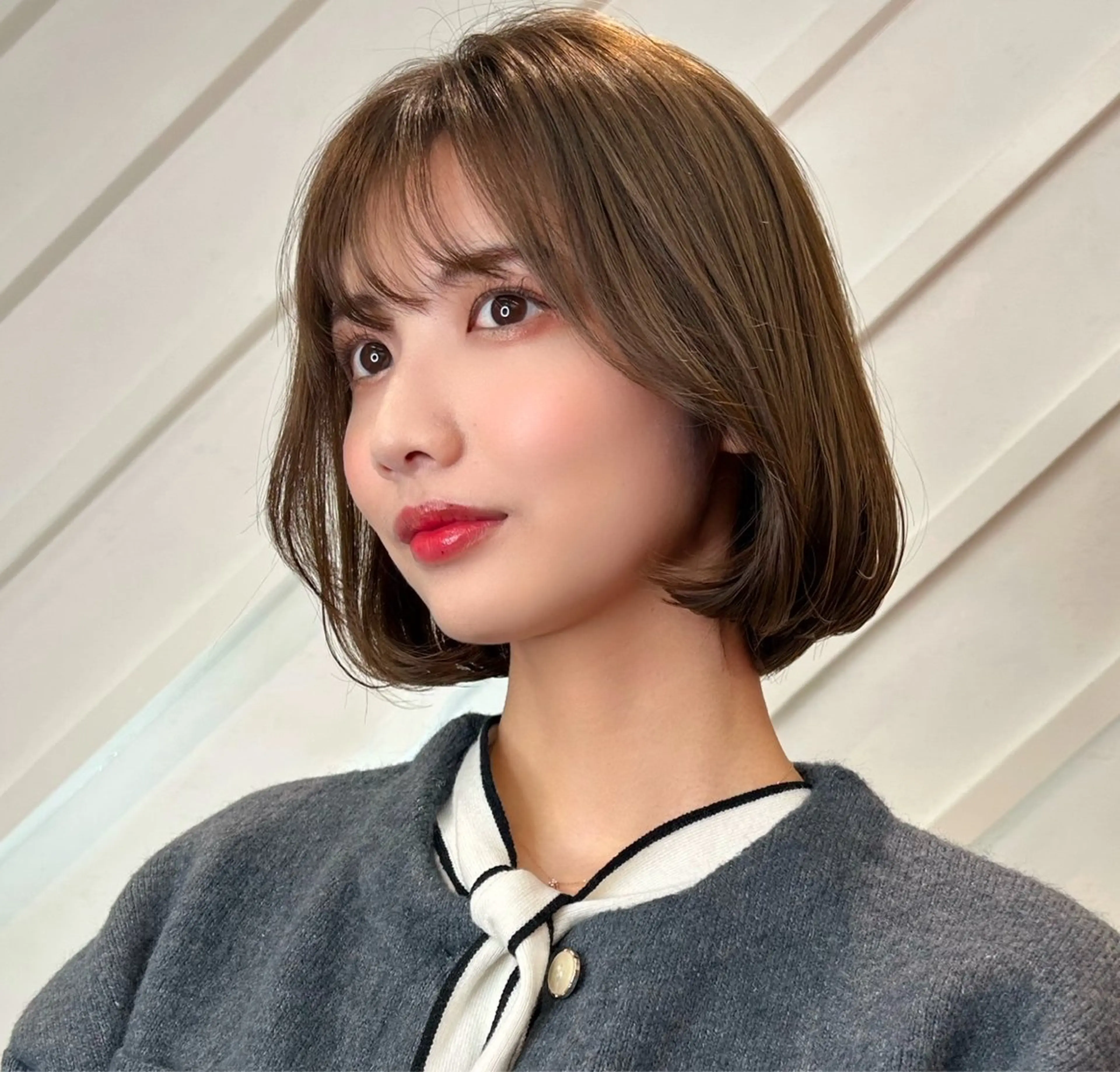 ショート カラー カット ヘアカラー トリートメント 莉乃/縮毛矯正/髪質 改善/艶カラーのヘアスタイル