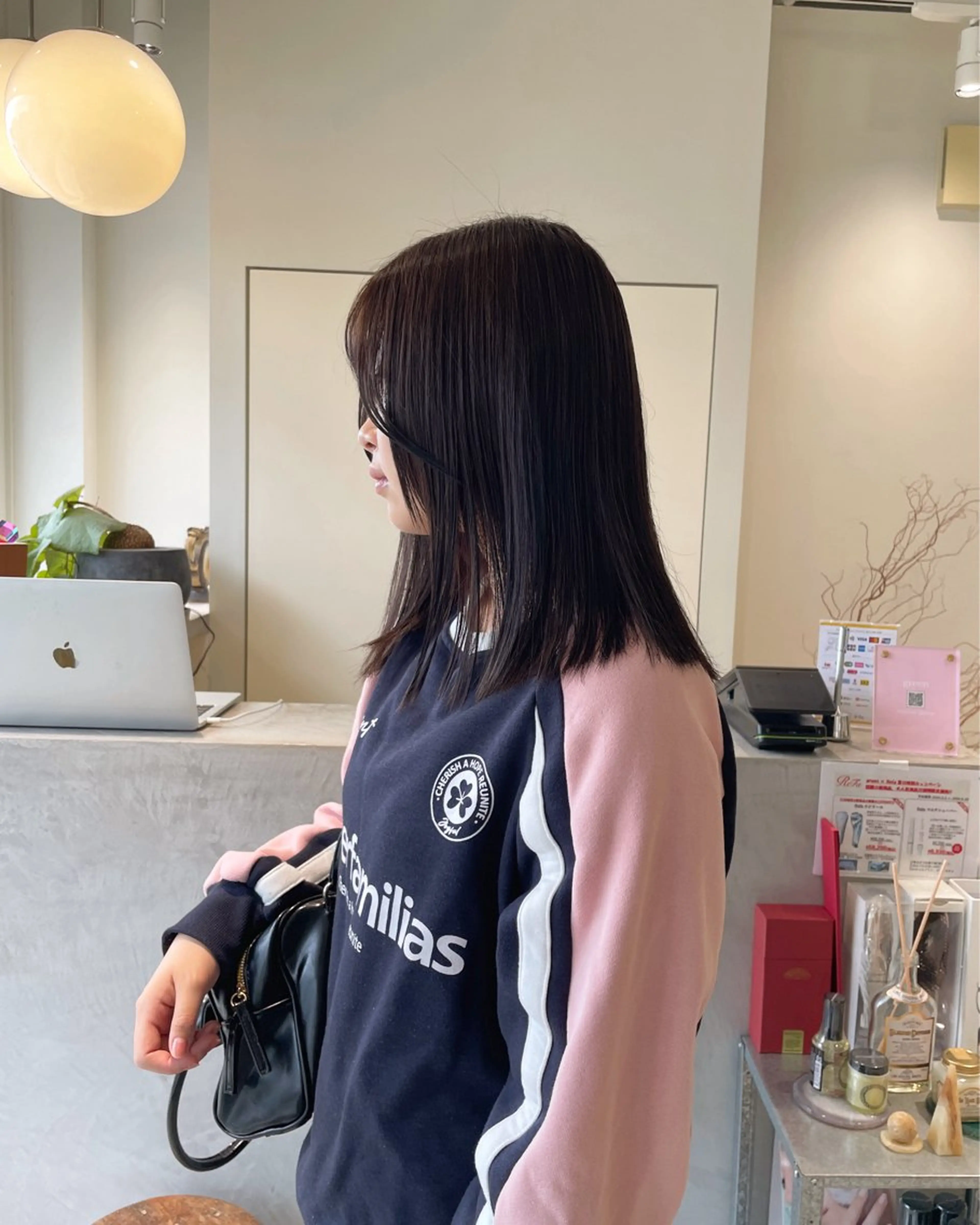 ミディアム カラー ブラウンカラー ダークブラウン 安西 香利奈のヘアスタイル