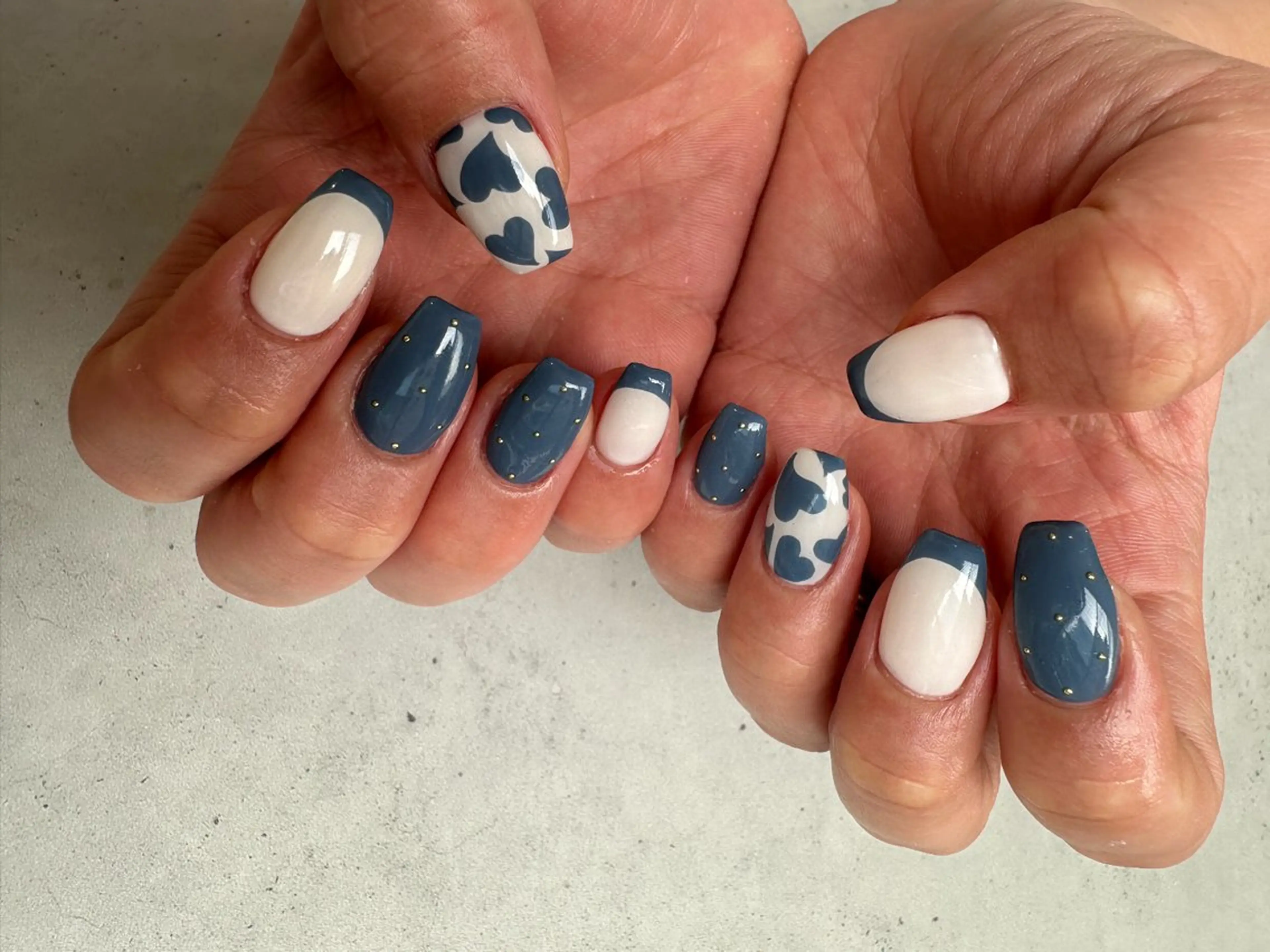 ネイル 持ち込み ハンドネイル hyakutake itsumiのネイルデザイン