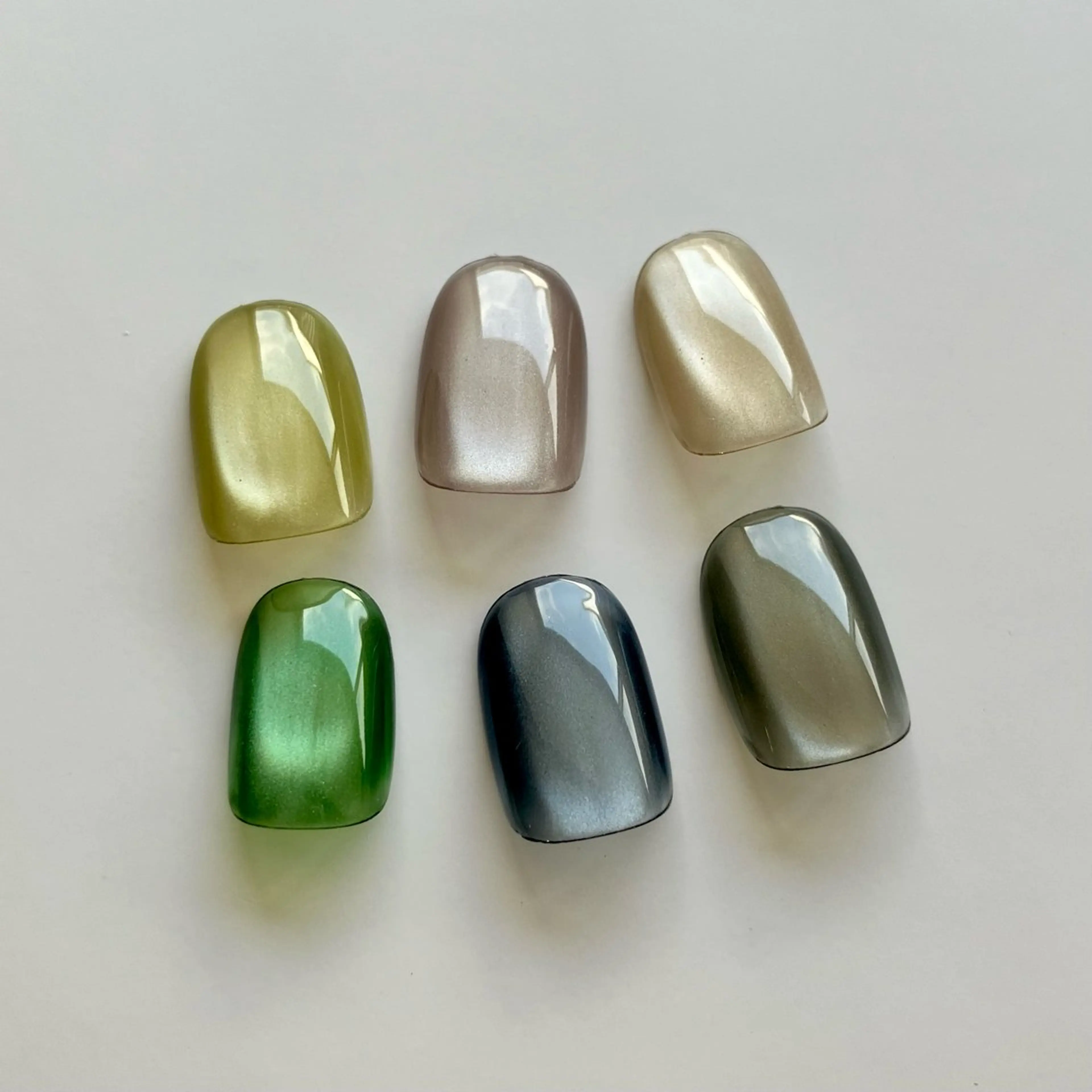 ネイル マグネットネイル 丹(TAN.) akariのネイルデザイン