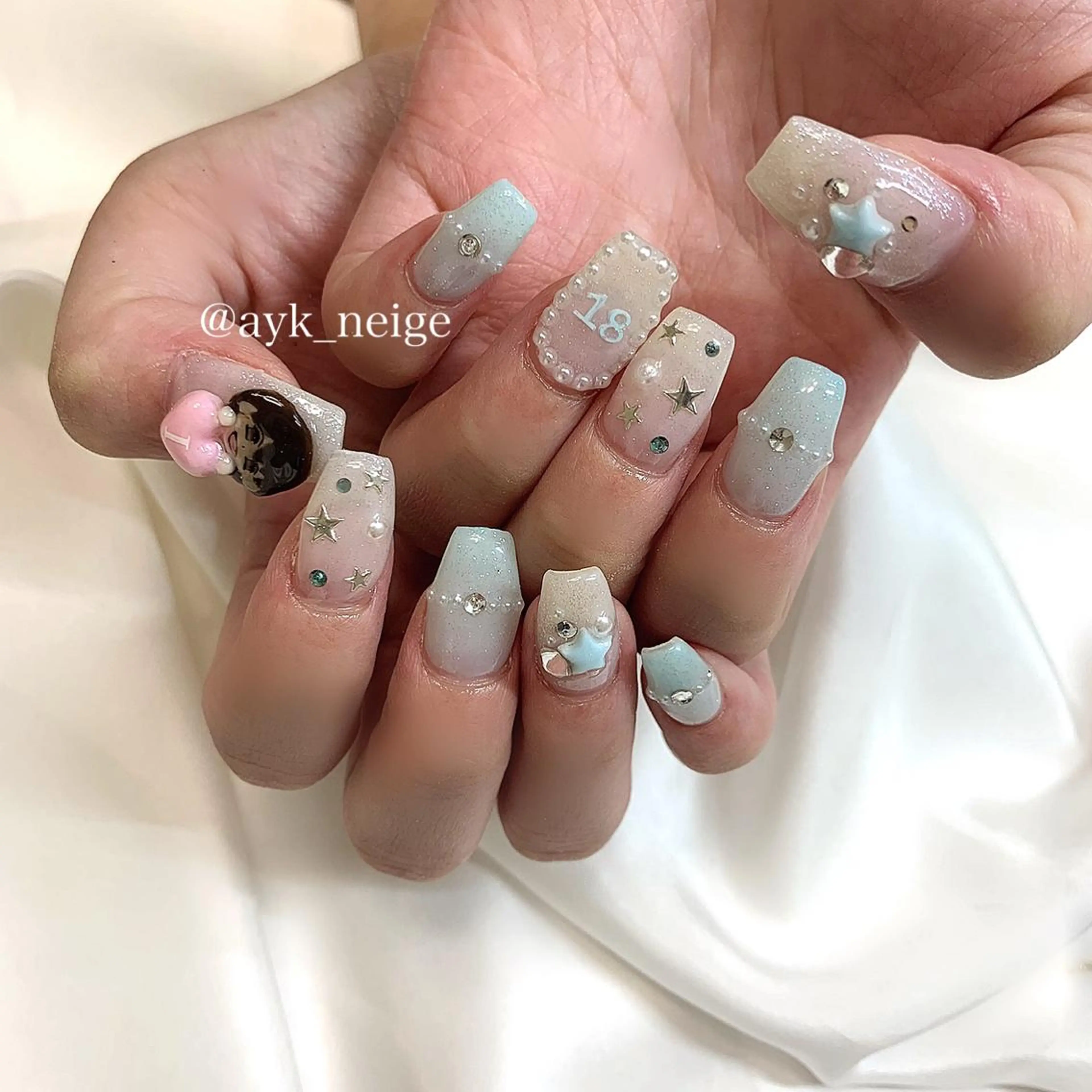 ネイル フットネイル 氷ネイル・うるうるネイル 韓国ネイル マグネットネイル 冬ネイル n'eige nail所属・大谷 綾香のネイルデザイン