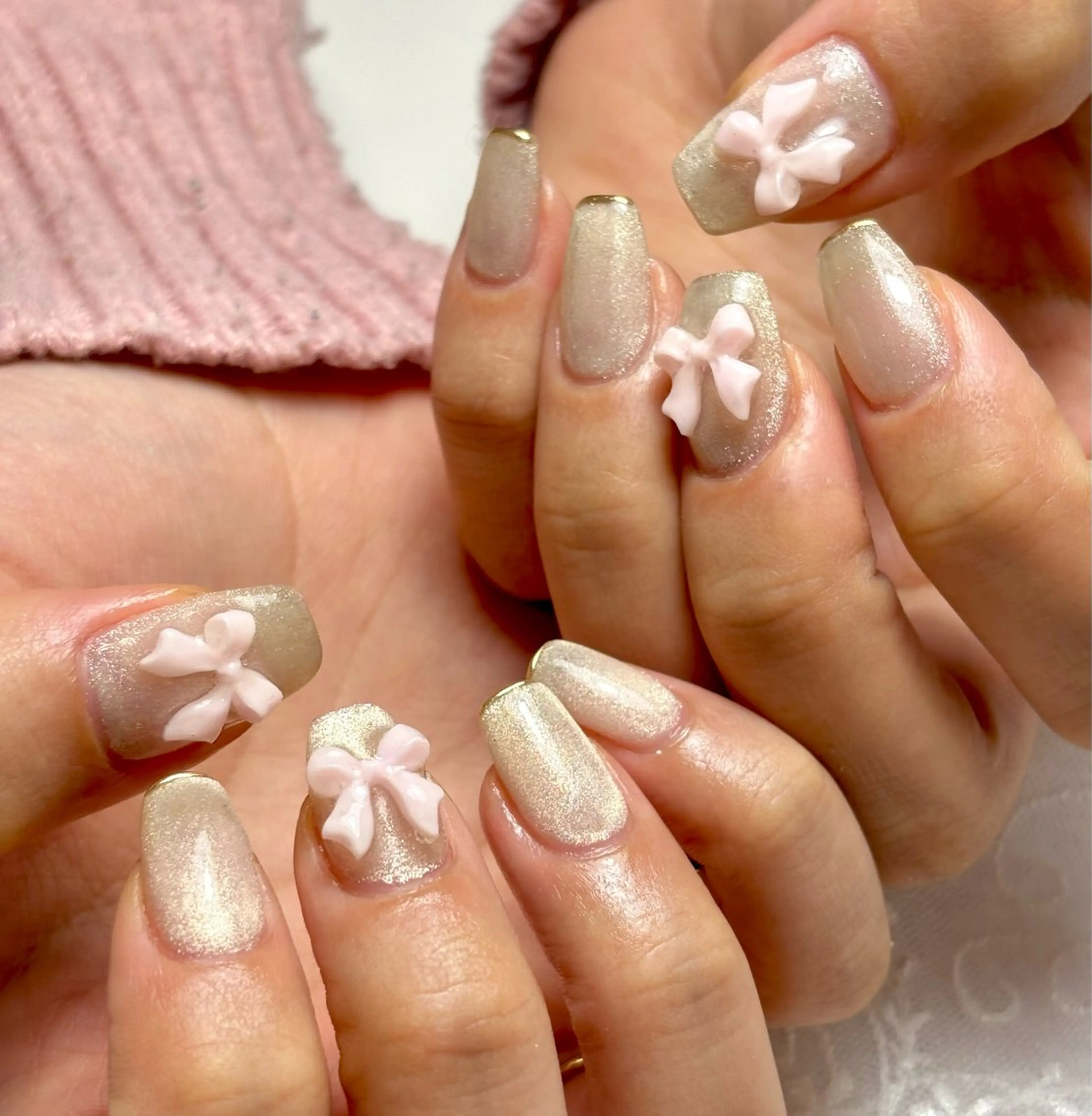 ネイル アートネイル ゴールド マグネットネイル ミラーネイル 持ち込み Belle　ネイル＆ ホワイトニングサロンのネイルデザイン