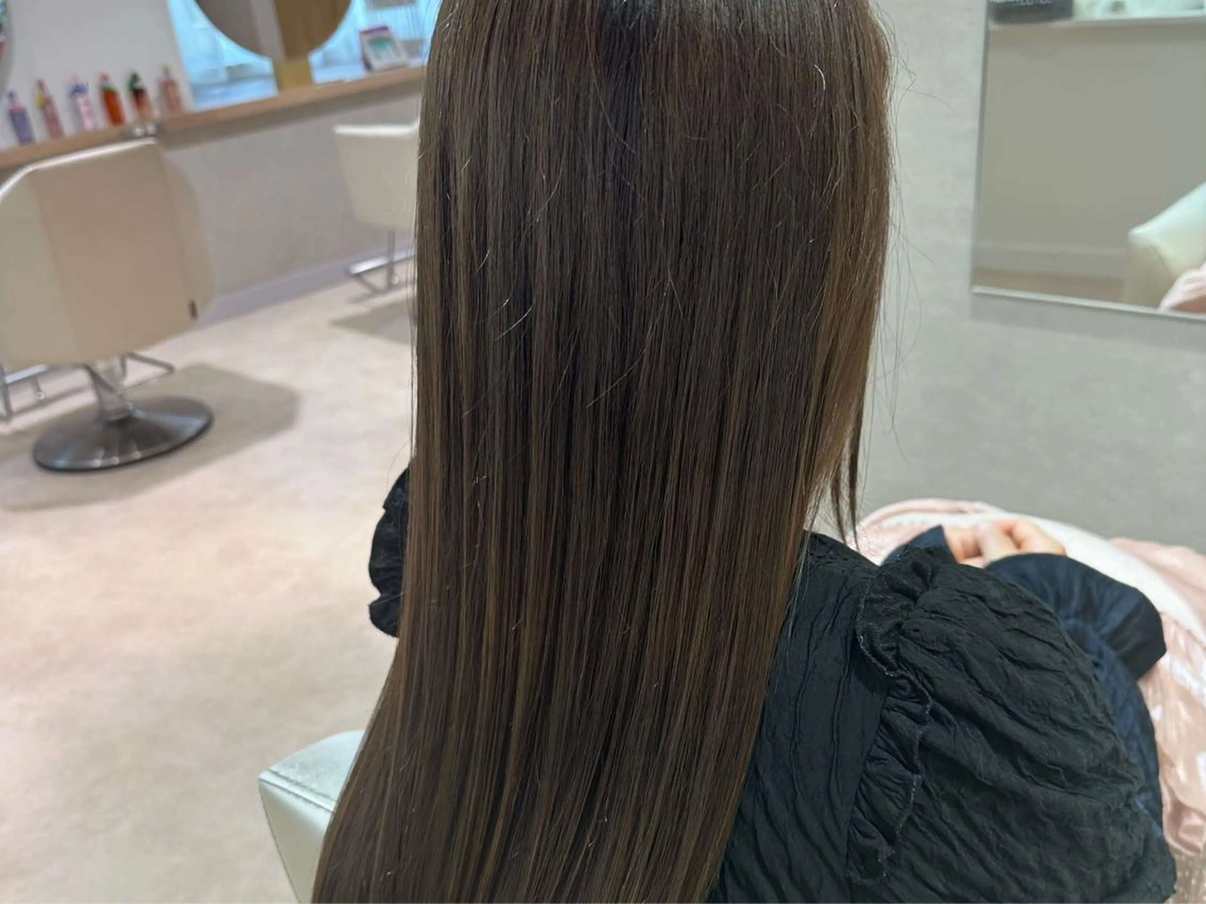 ロング アッシュ サコ ミのヘアスタイル