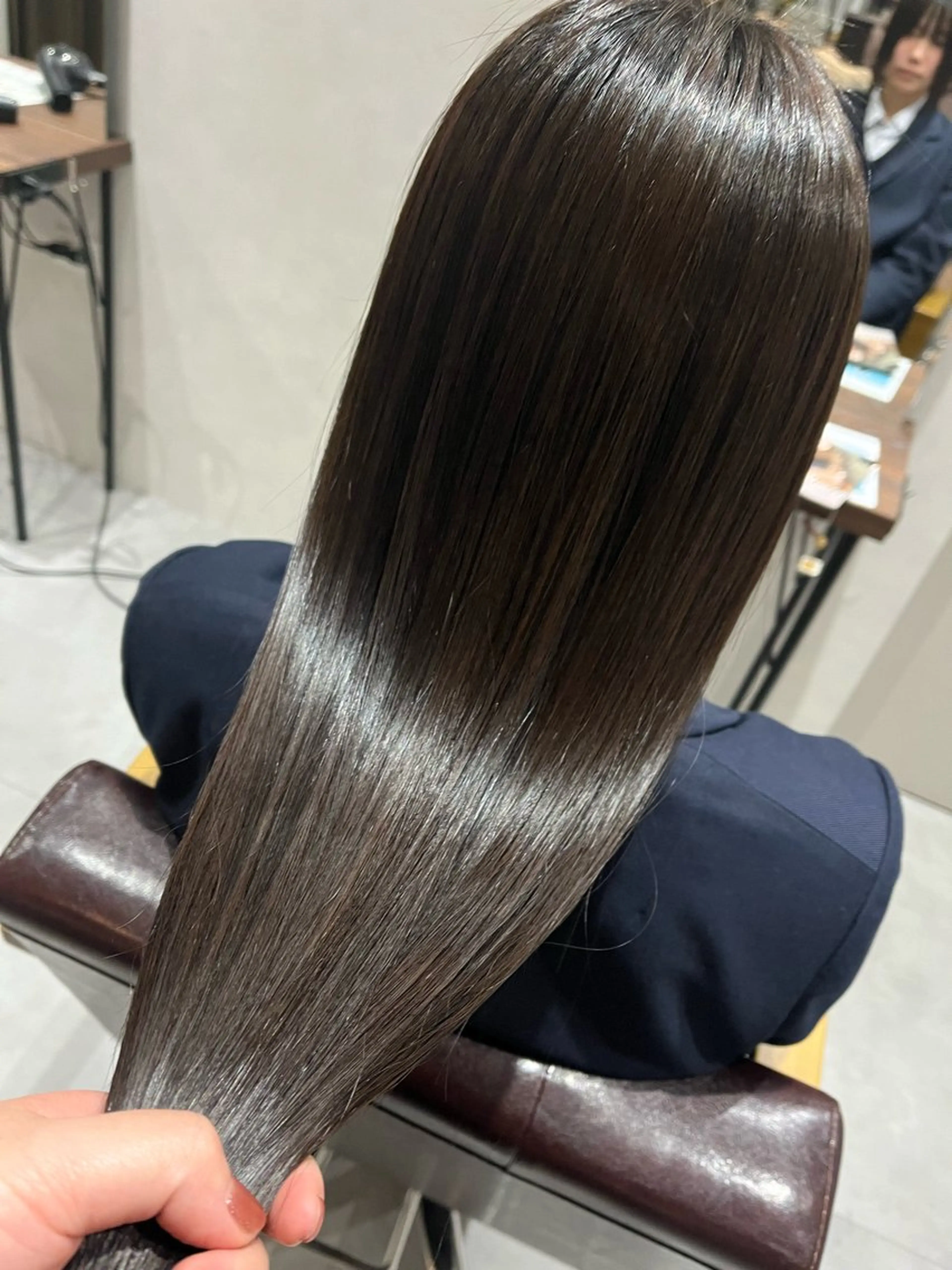 ロング 縮毛矯正 佐藤 香苗のヘアスタイル