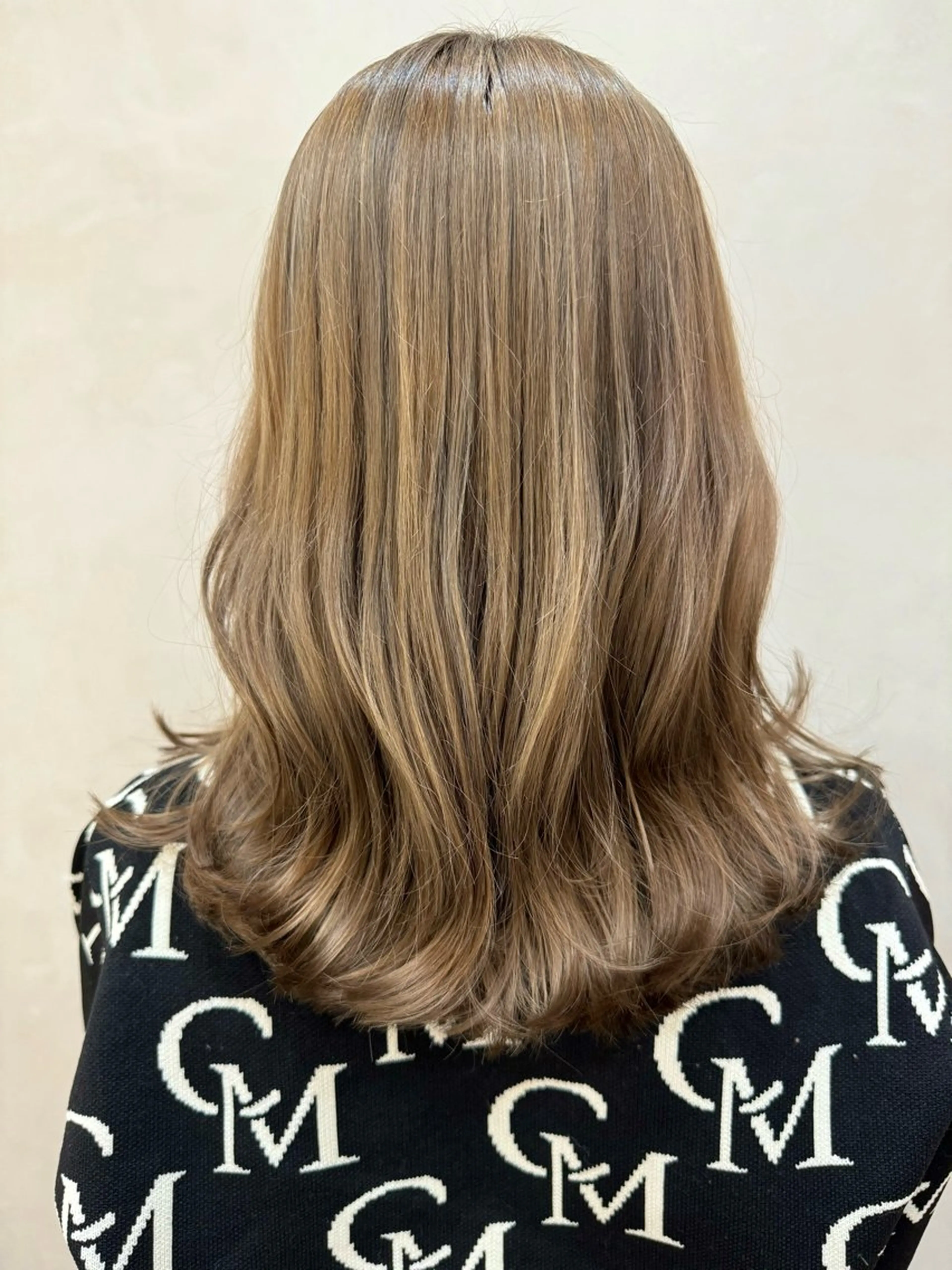 ミディアム カラー 矢場町/ダブルカラー /レイヤー/アリサのヘアスタイル