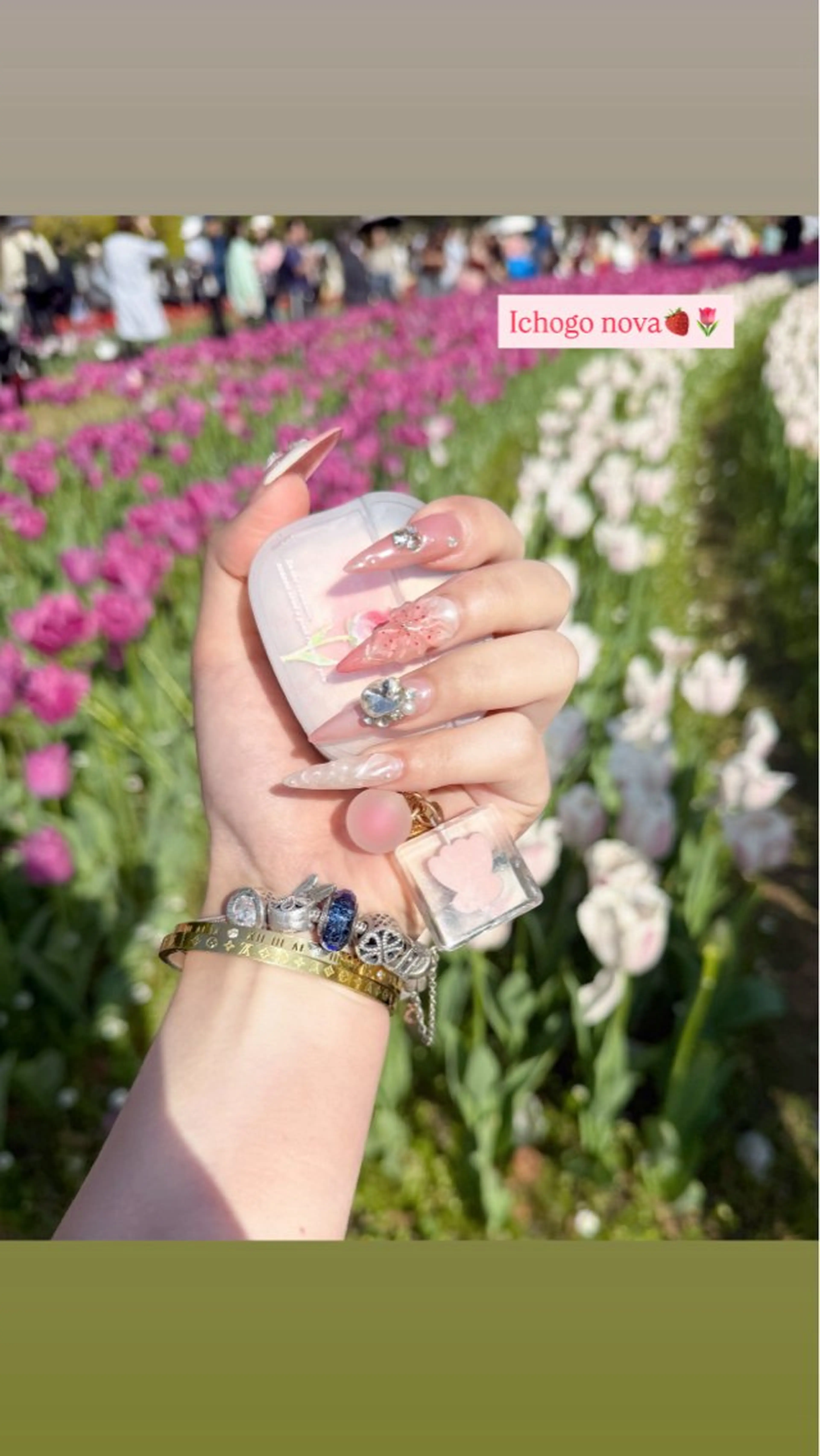 🍓3Dデザインコース｛10本チップ長さ出し＋アート＋つけ放題｝花🌸、やさしい3Dできます♪♪♪の写真