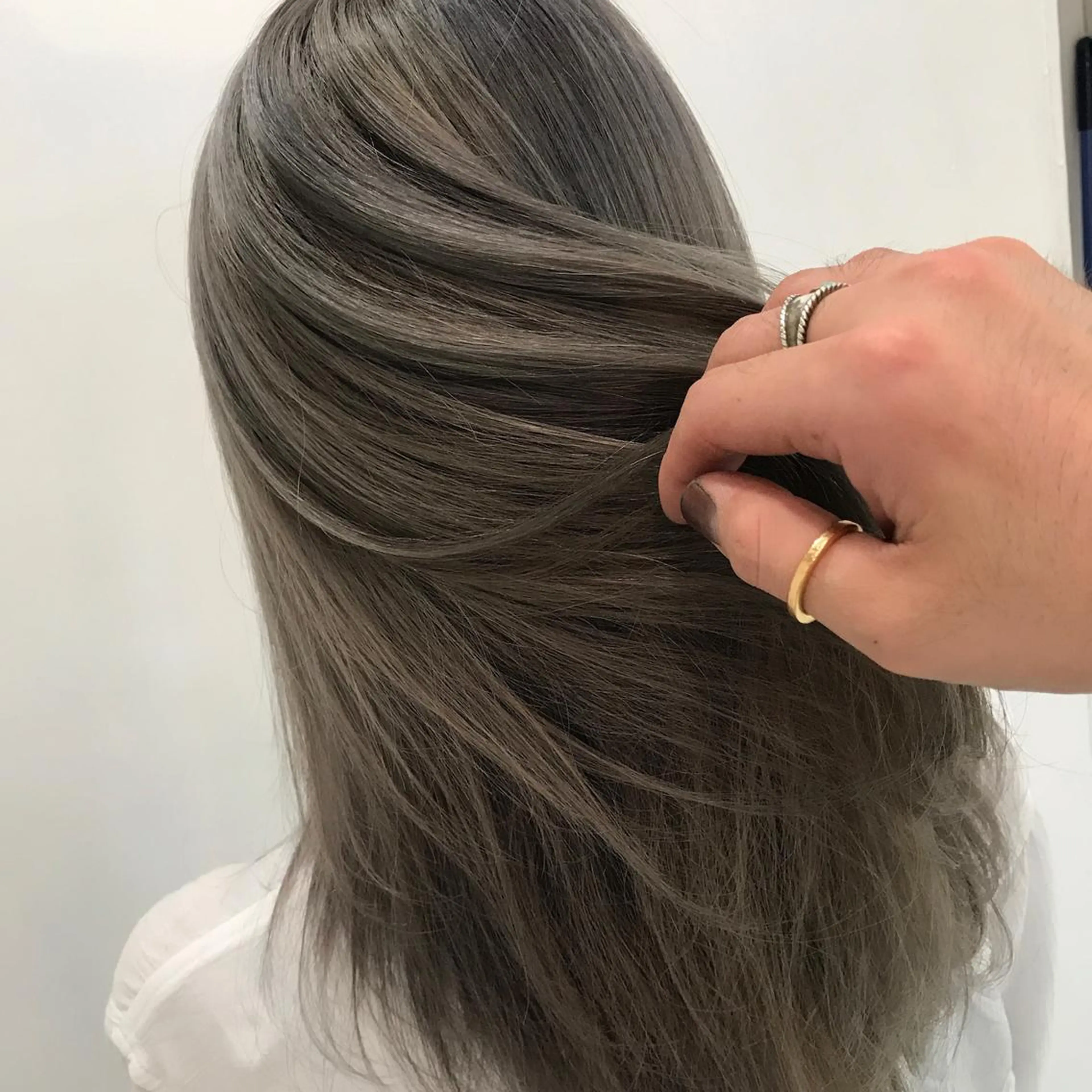 ミディアム カラー アクアカラー ハイトーンカラー 髪質改善 トリートメント トリートメント ヘッドスパ ヘアセット LAS 代表 ナガカワ コウヘイのヘアスタイル