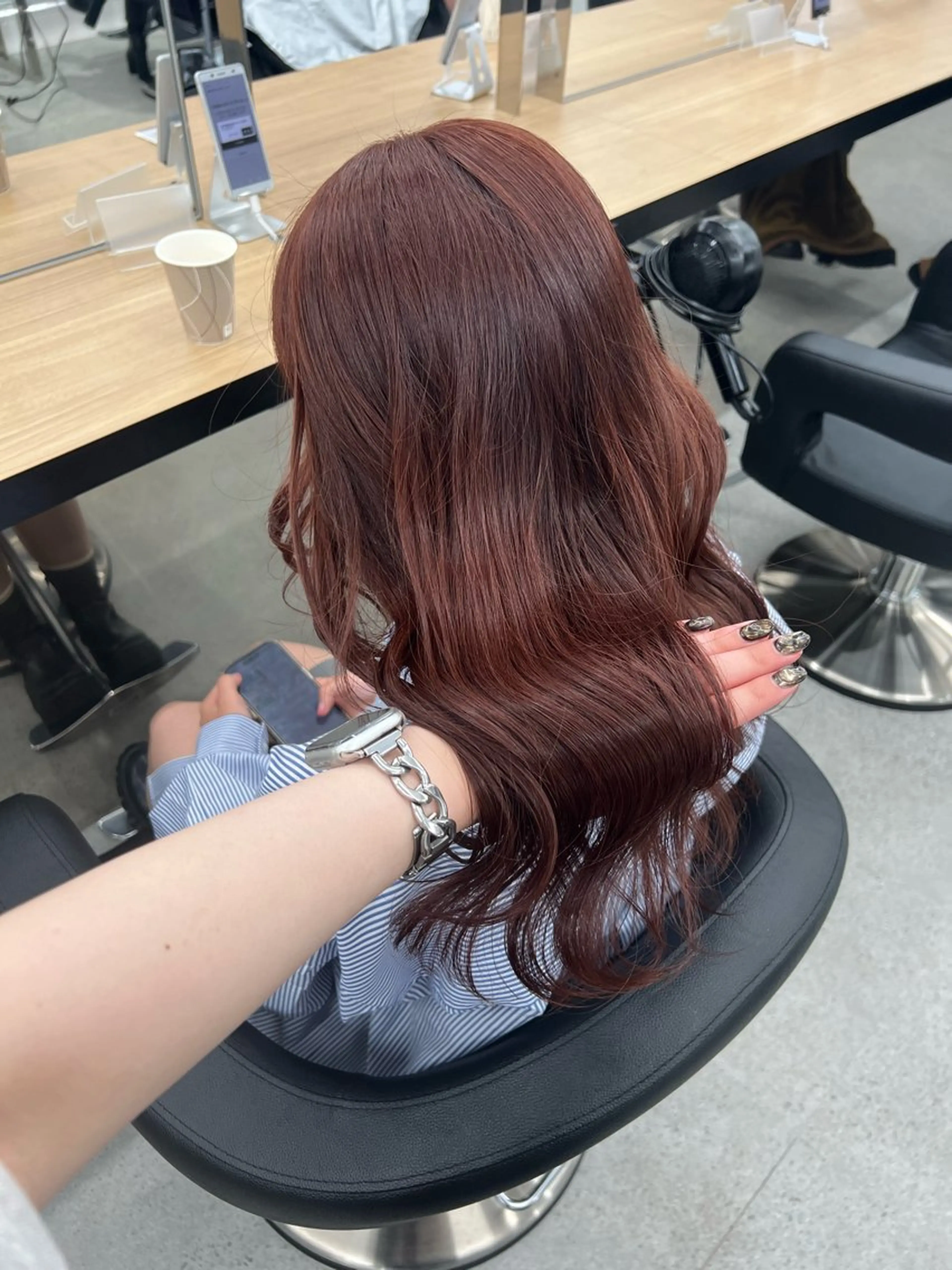 ロング カラー 暗髪🩶ラベンダー/ ブルー/ユウナ🤍のヘアスタイル