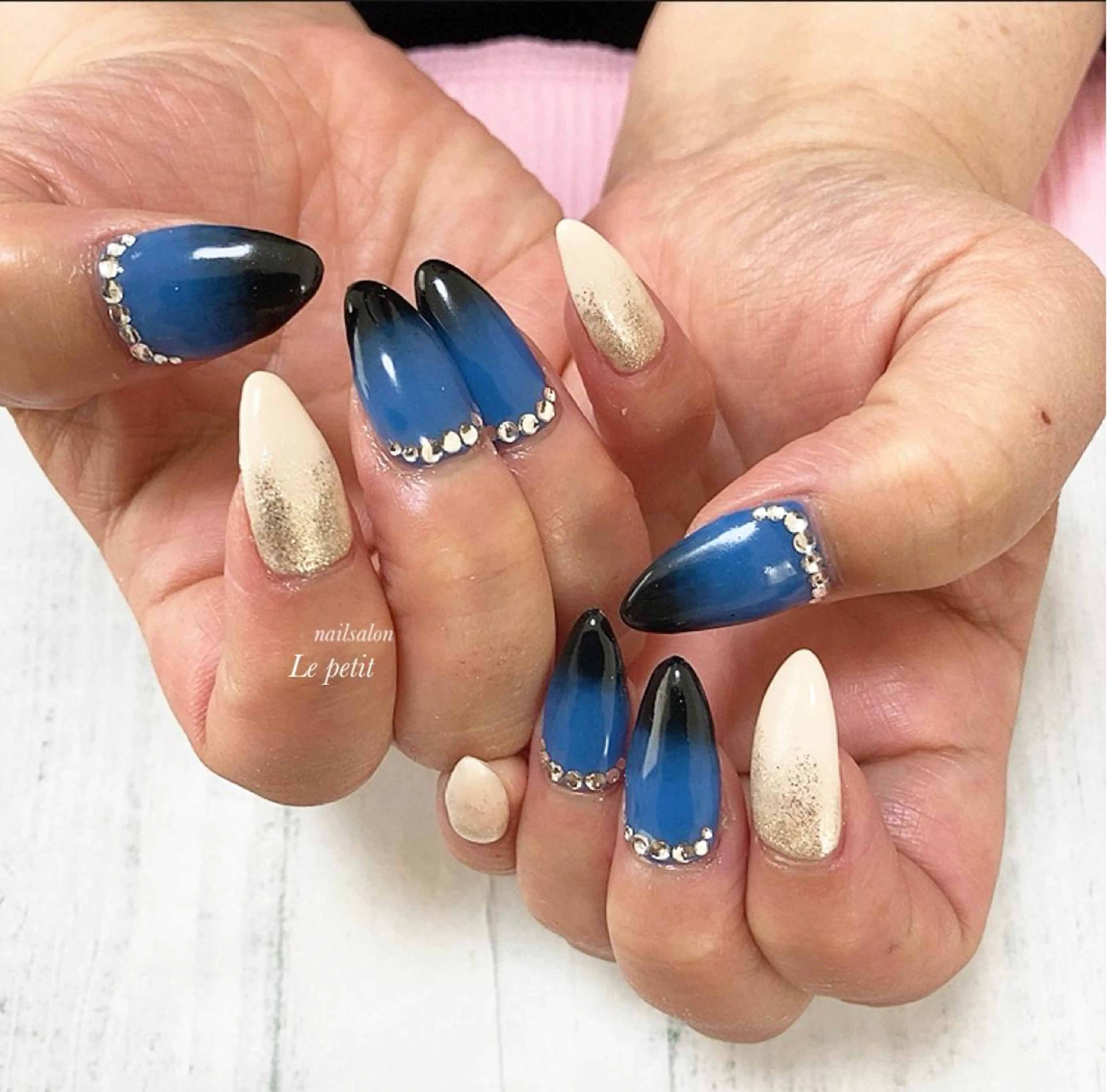 ネイル 石野 広佳のネイルデザイン