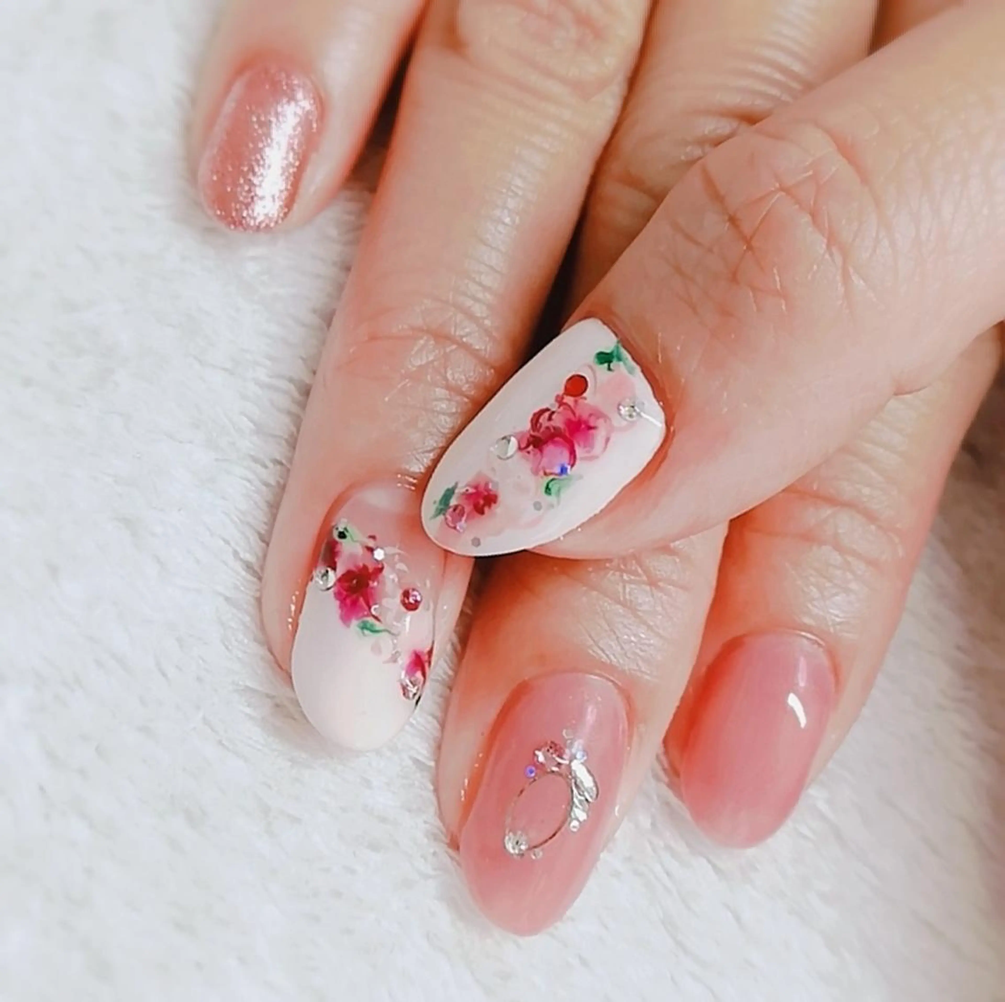 ネイル ハンドネイル 柴崎 美幸のネイルデザイン