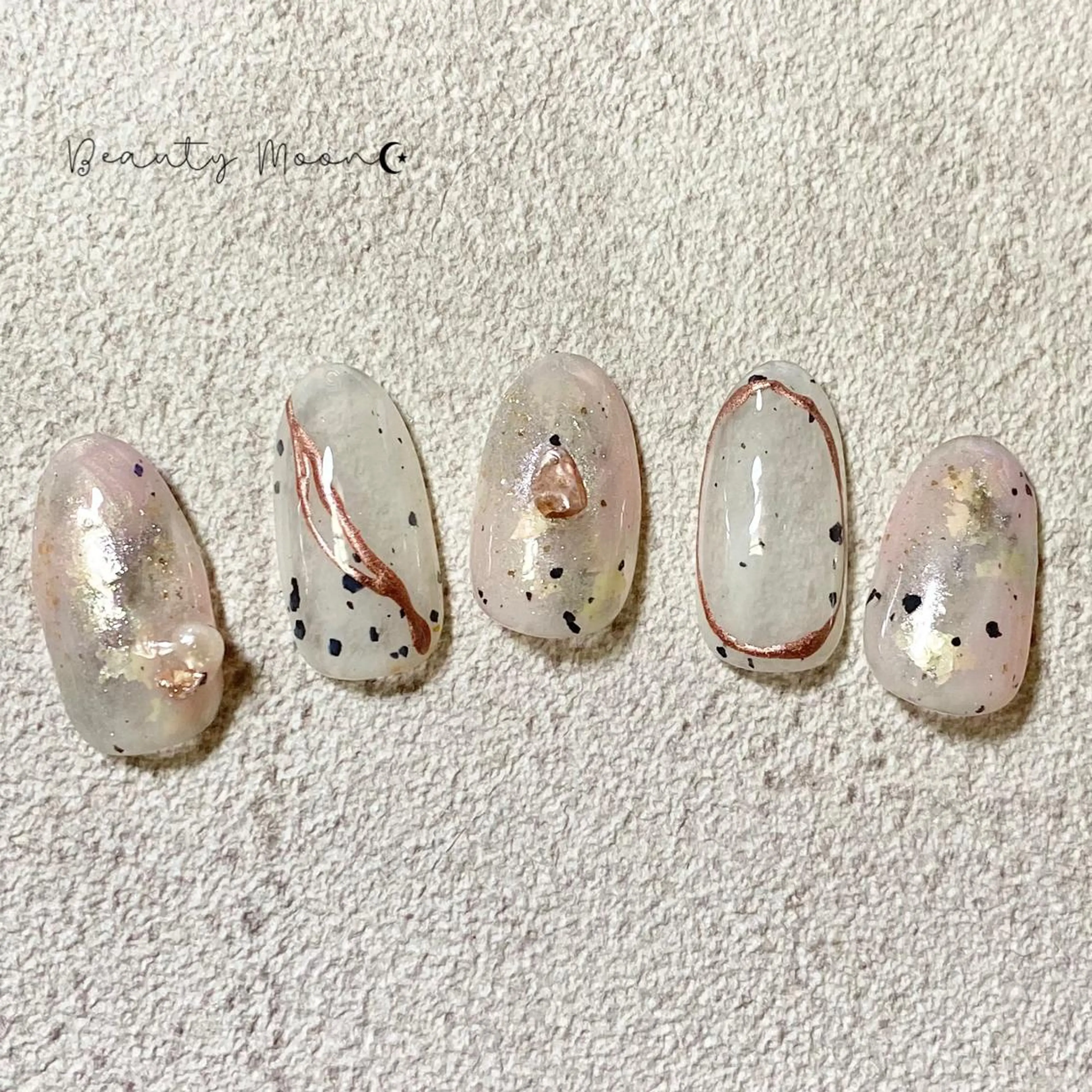 ネイル ハート ニュアンスネイル ハンドネイル beauty ☪︎moonのネイルデザイン