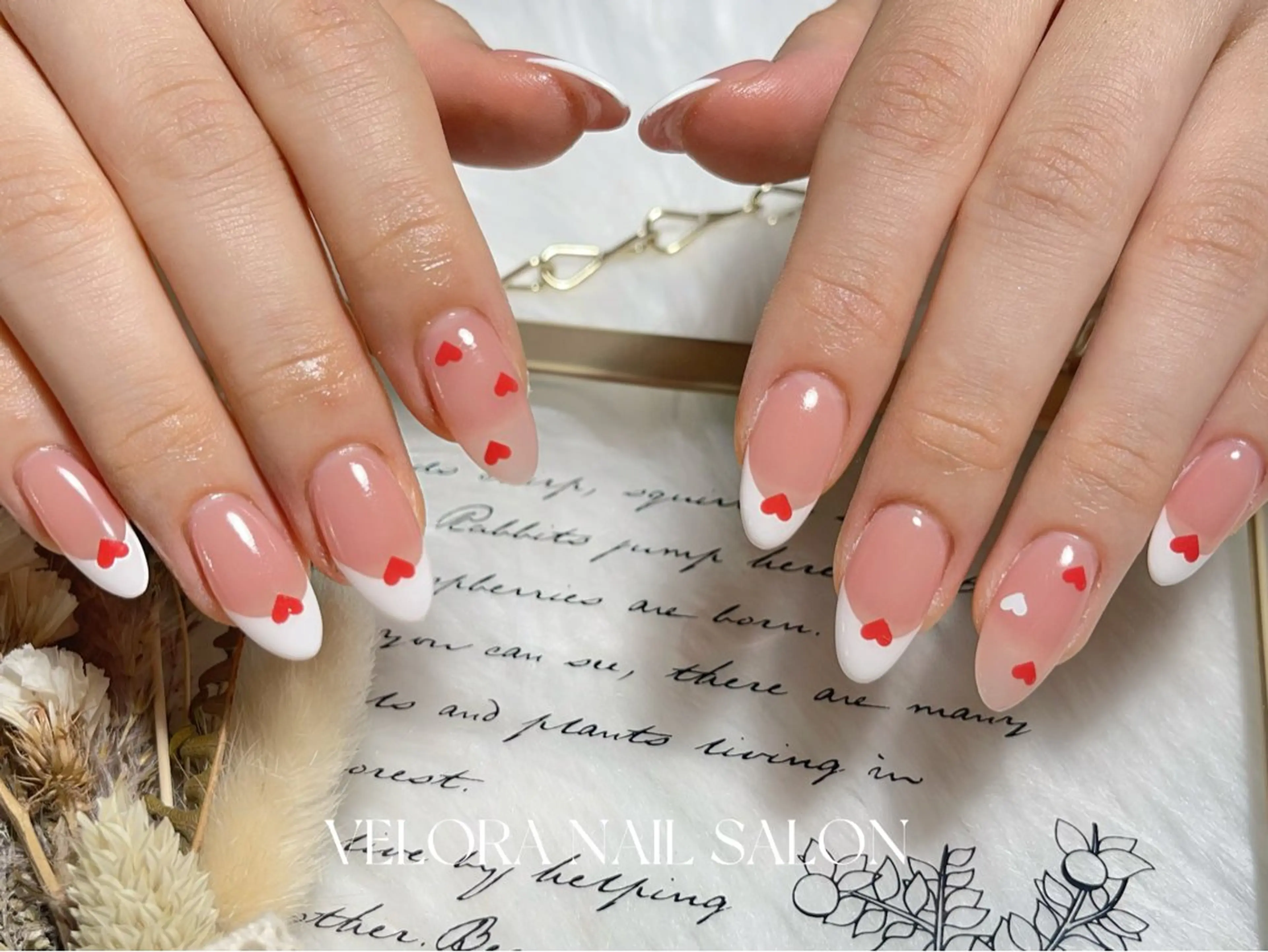 ネイル ハンドネイル VELORA NAILのネイルデザイン