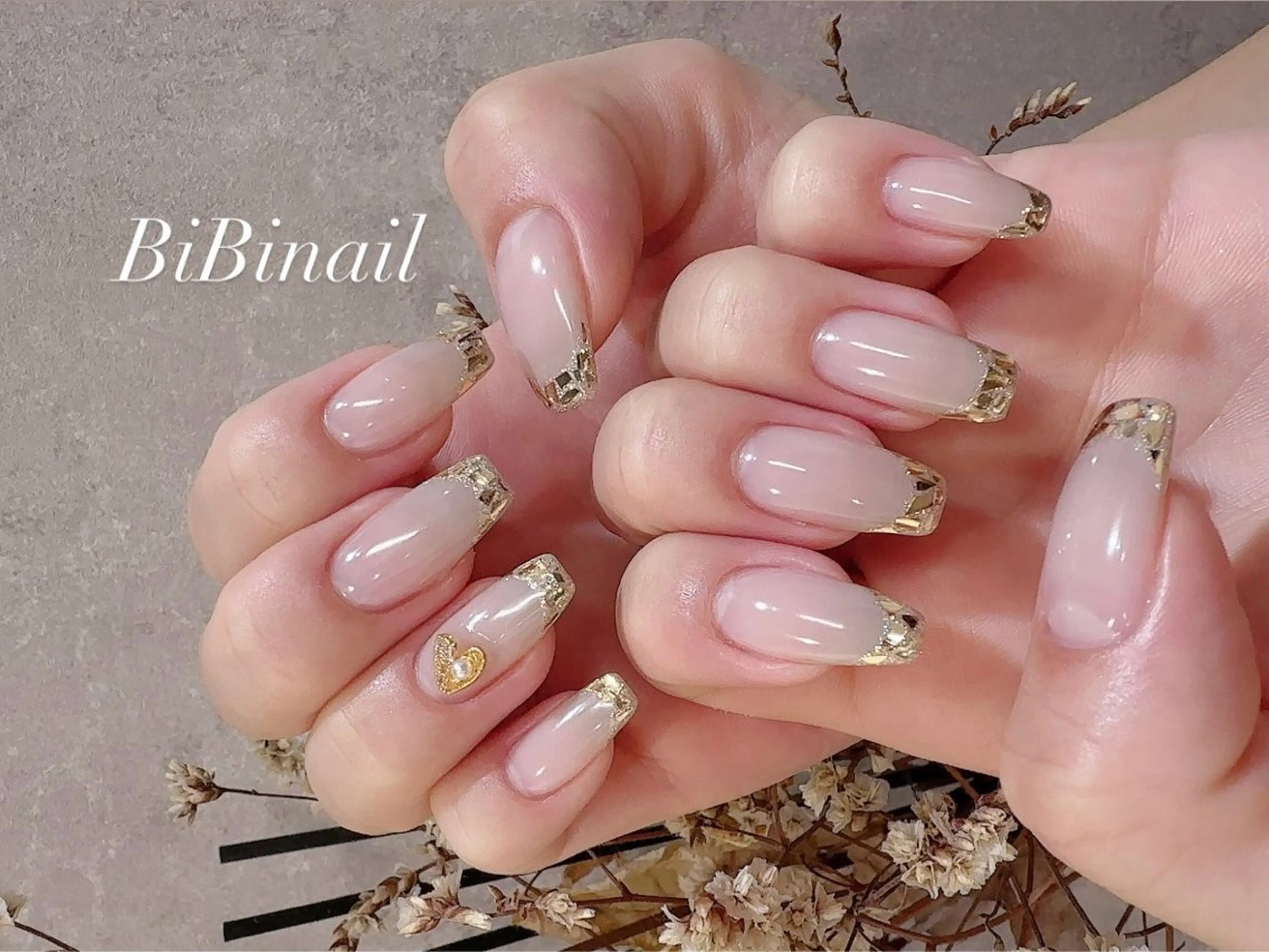 ネイル ハンドネイル purple hair design所属・Sumi Tomoのネイルデザイン