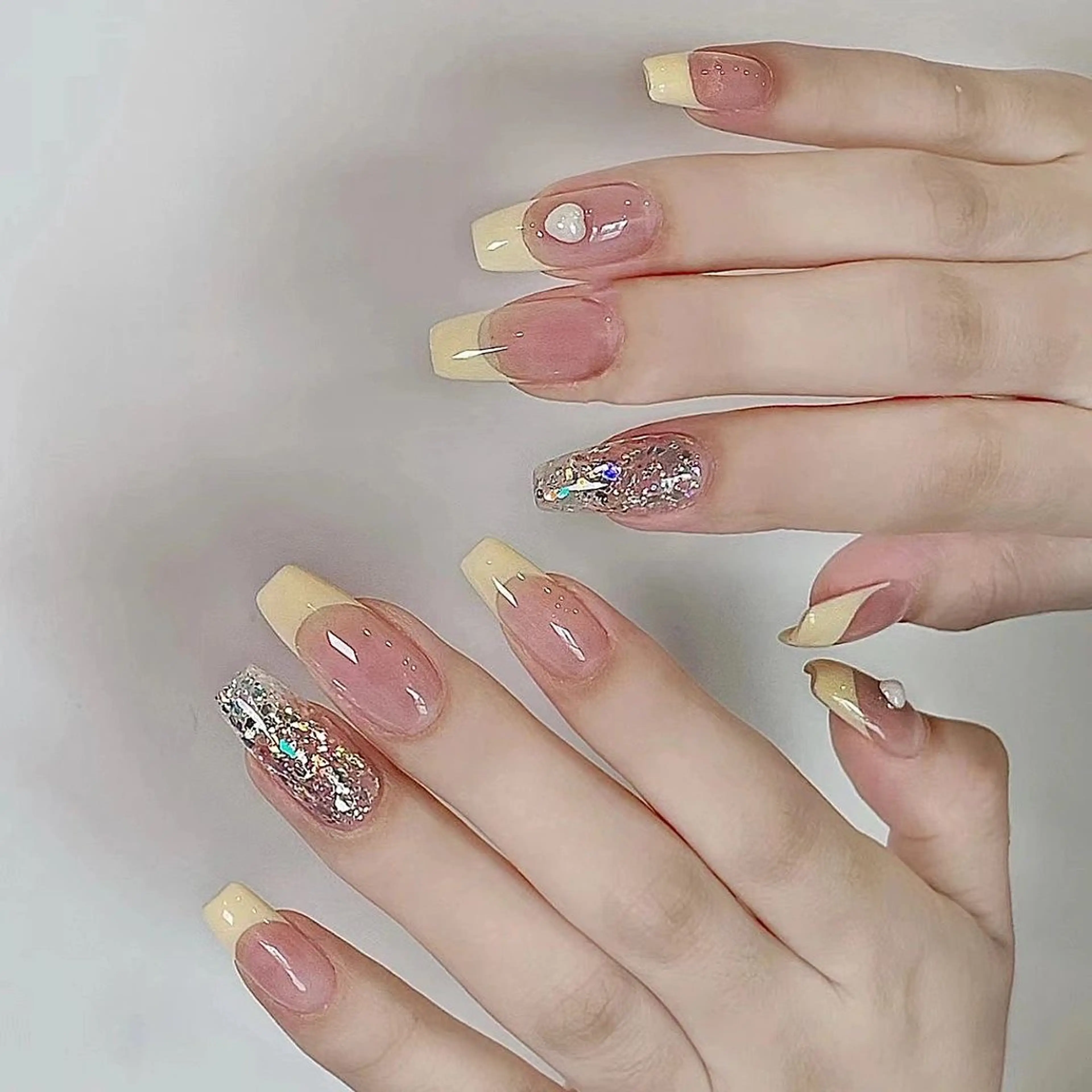 ネイル ハンドネイル Glow Nail スカルプ専門店のネイルデザイン