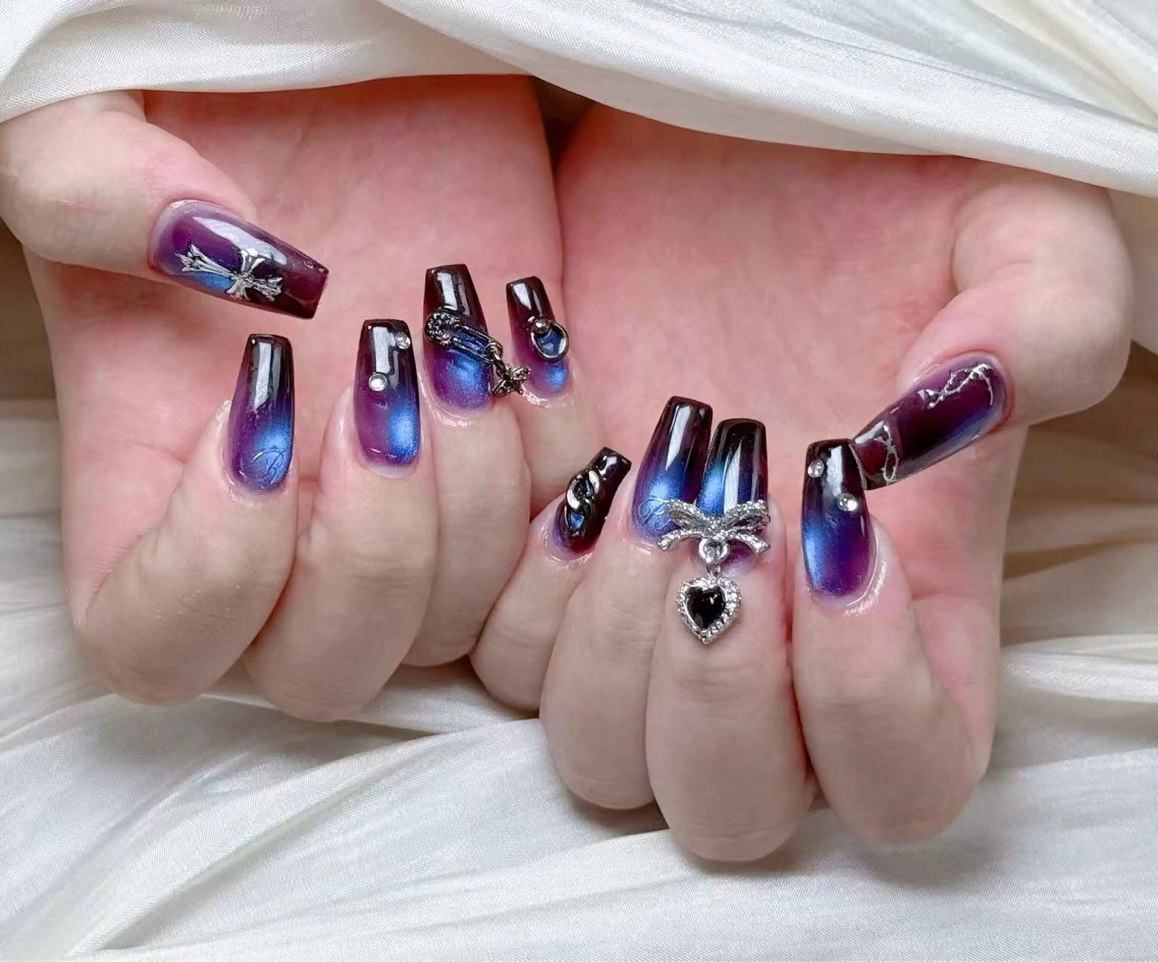 ネイル 小 雨のネイルデザイン