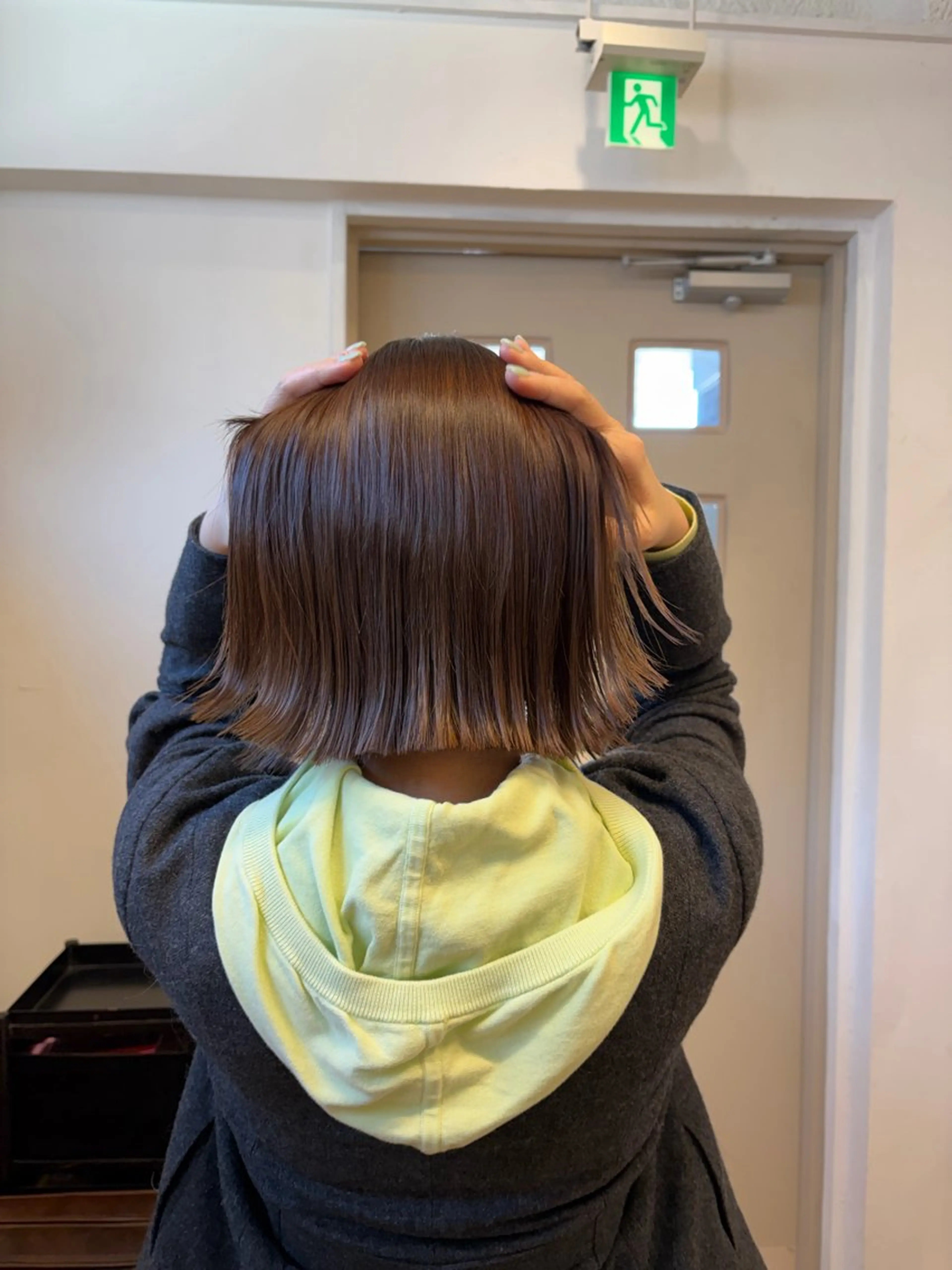 ショート カラー ミルクティー× グレージュMOMOのヘアスタイル