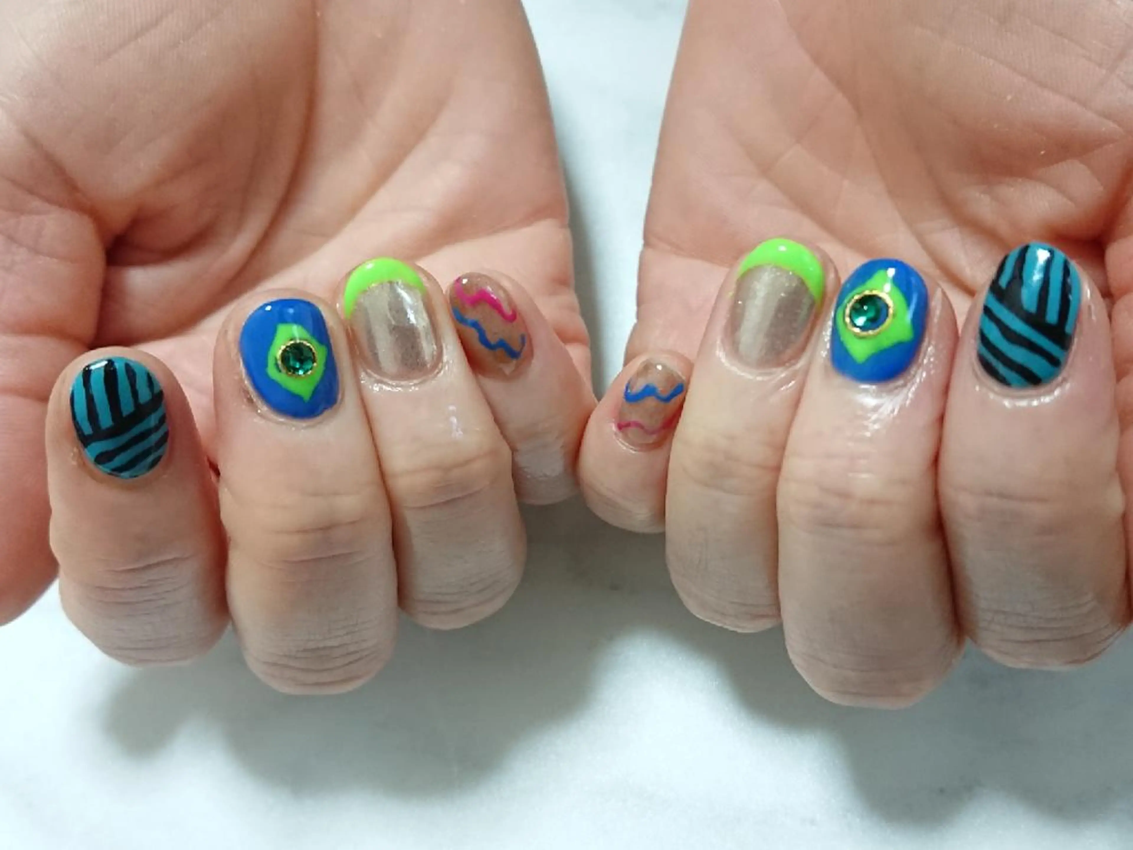 ネイル アートネイル 持ち込み ハンドネイル shellnail さなえのネイルデザイン