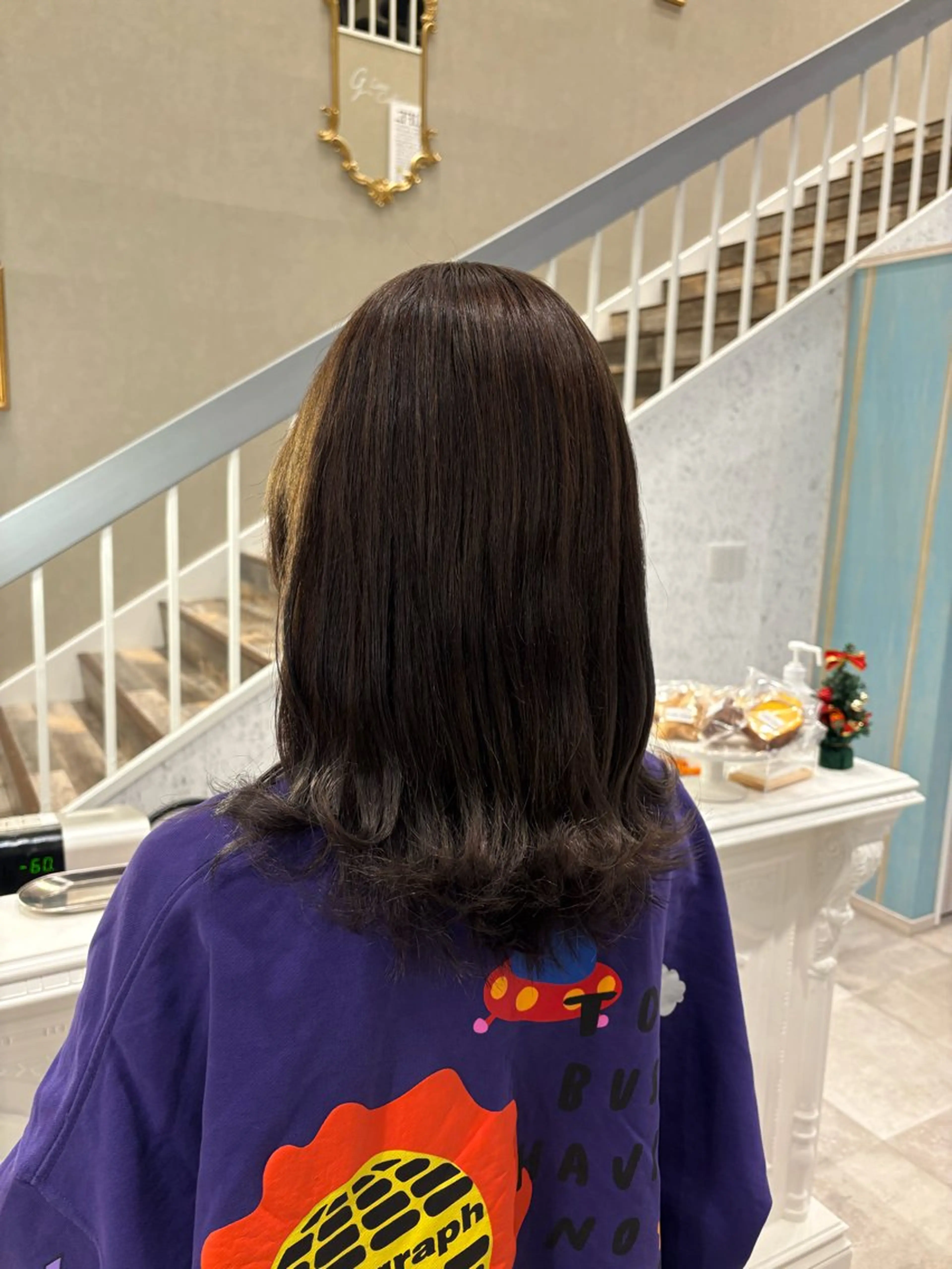 ミディアム カラー Calbari 鎌田美歩のヘアスタイル